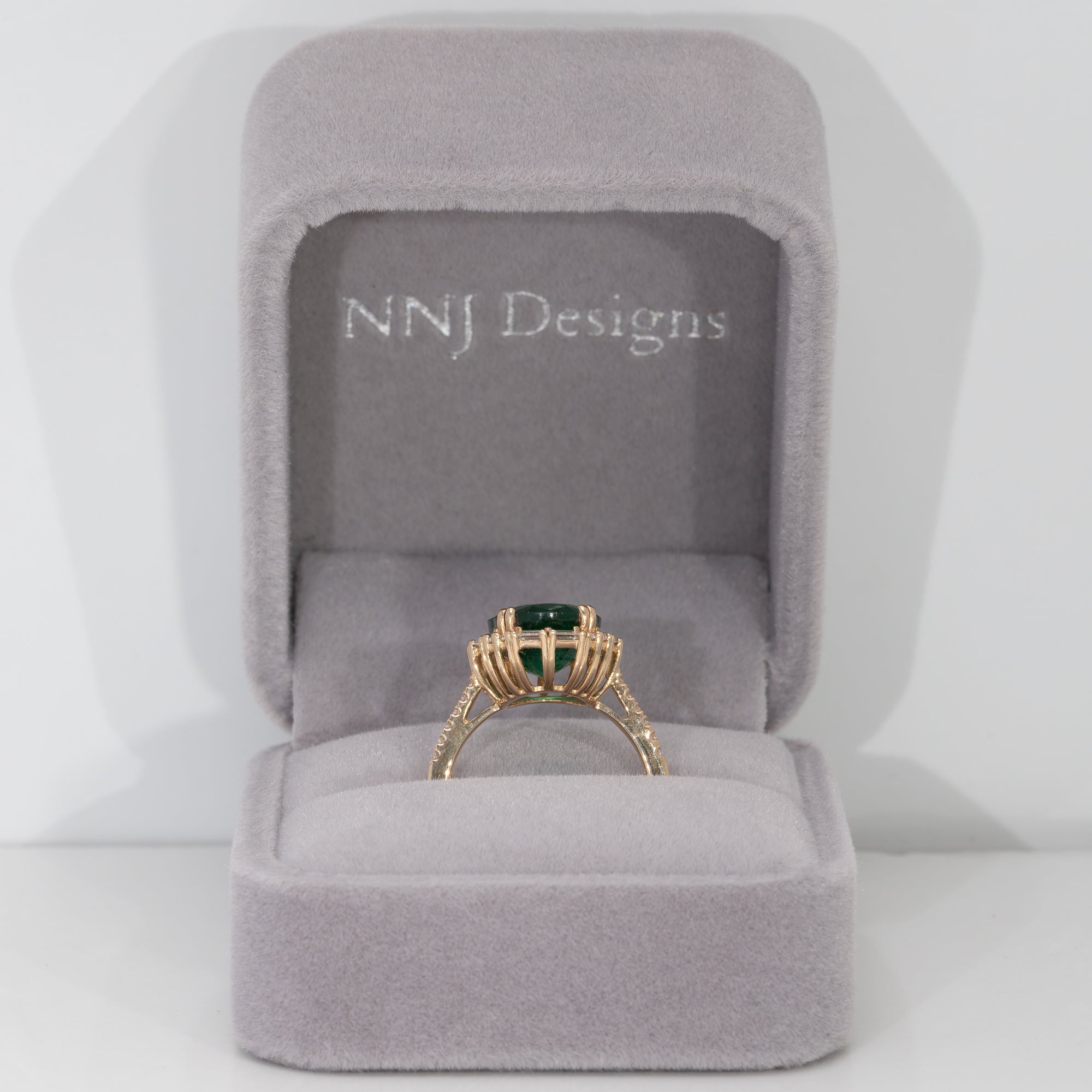14K yellow gold emerald ring