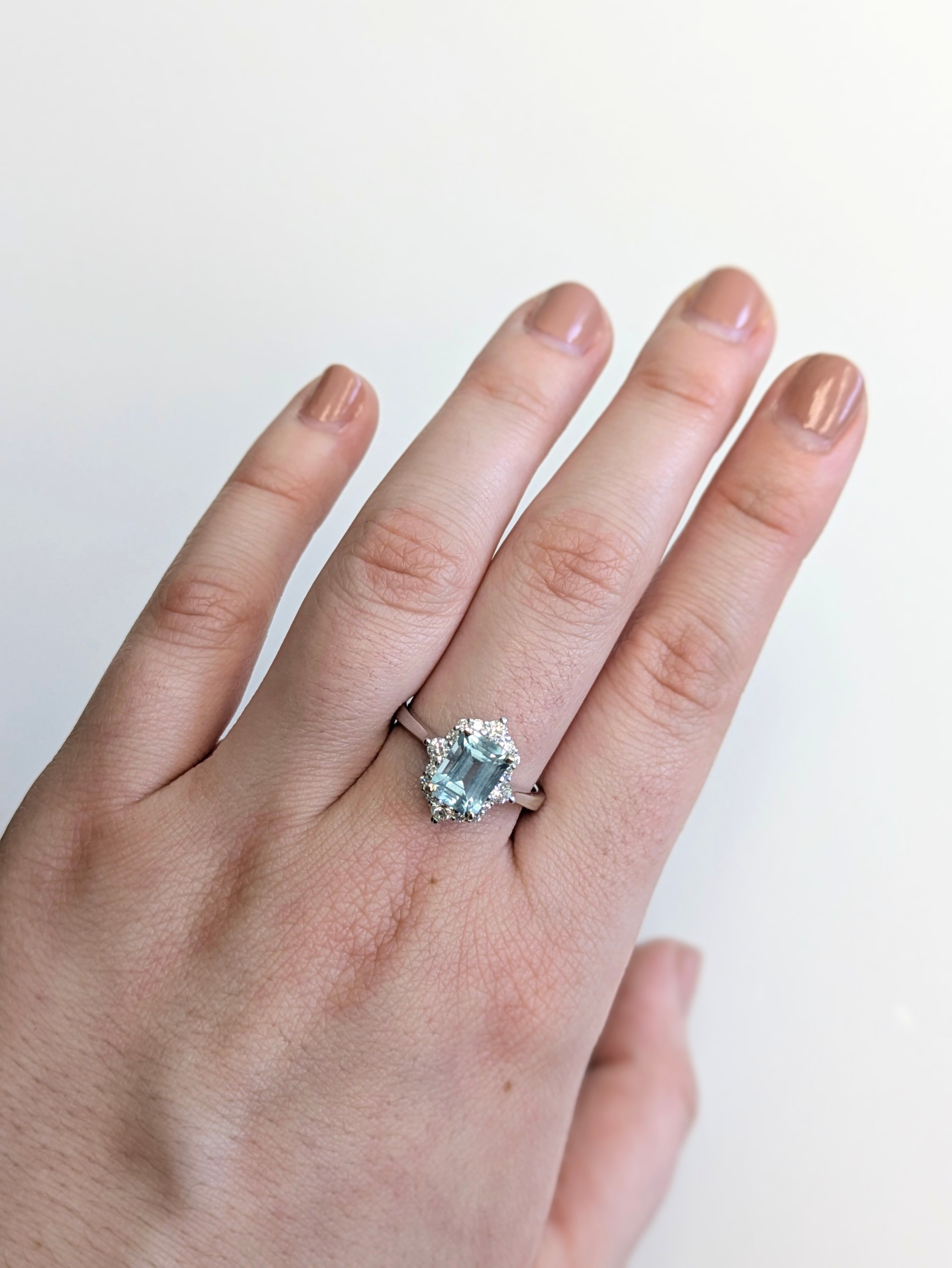 Rashmita 14K White Gold 1.5cts Aquamarine Diamond Ring | Emerald Cut 8x6mm