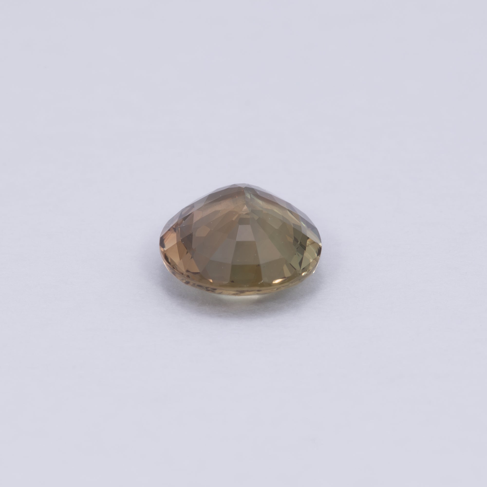 1.07 carat natural color-change alexandrite oval, 7.47x5.82mm untreated loose gemstone – view 5