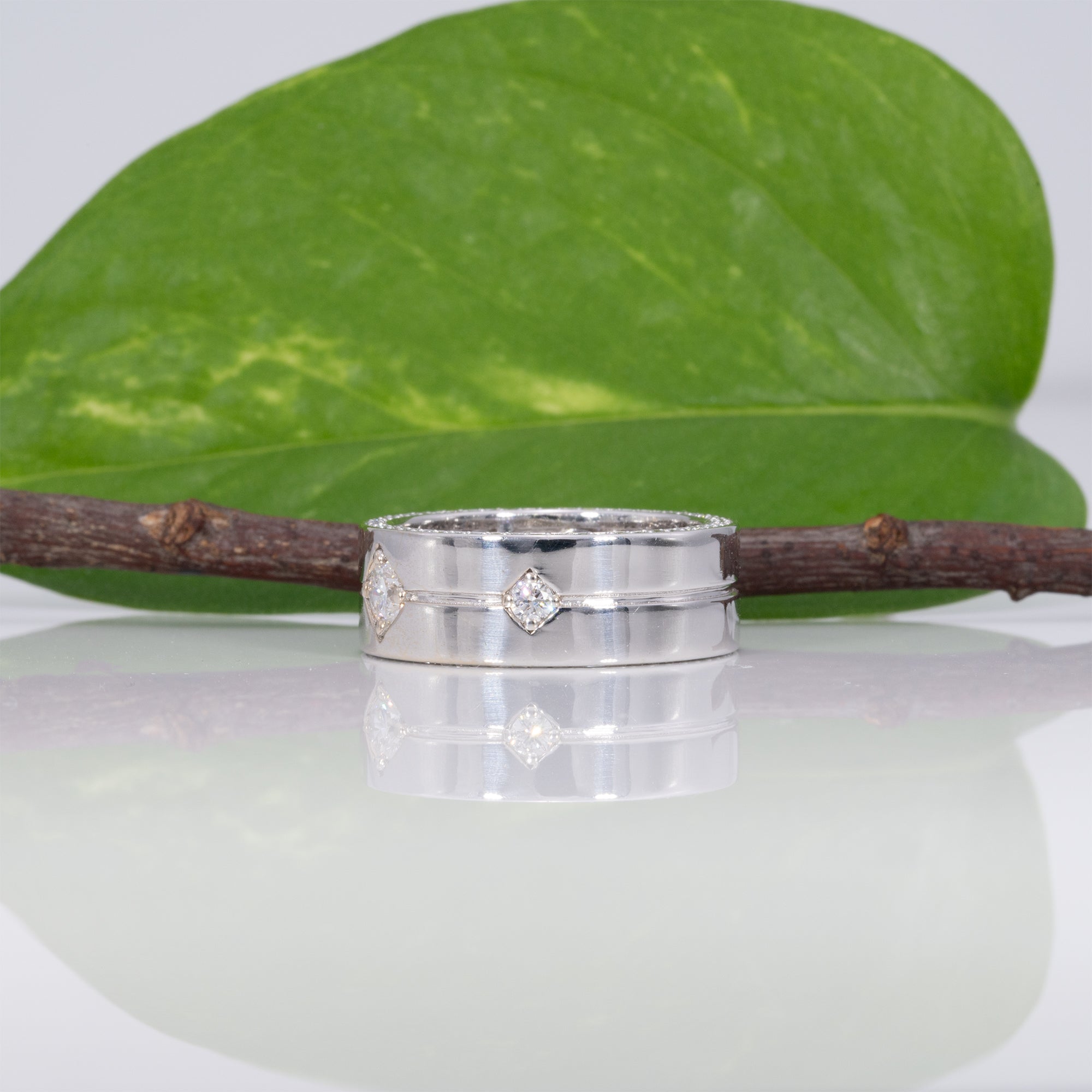 14K white gold men's lab grown diamond wedding band