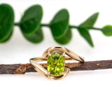Annie 14K Yellow Gold Peridot Solitaire Ring | CU 9x7mm