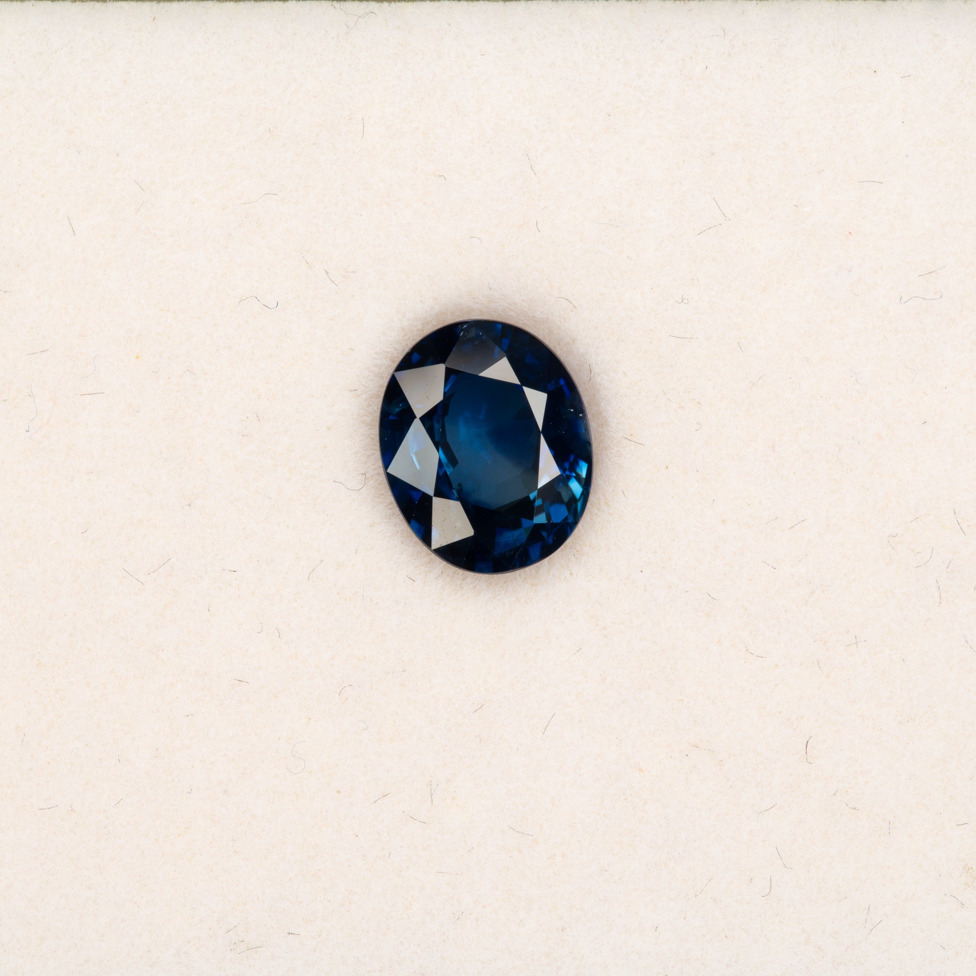 1.38 carat natural blue sapphire, oval 7.9x6mm loose gemstone