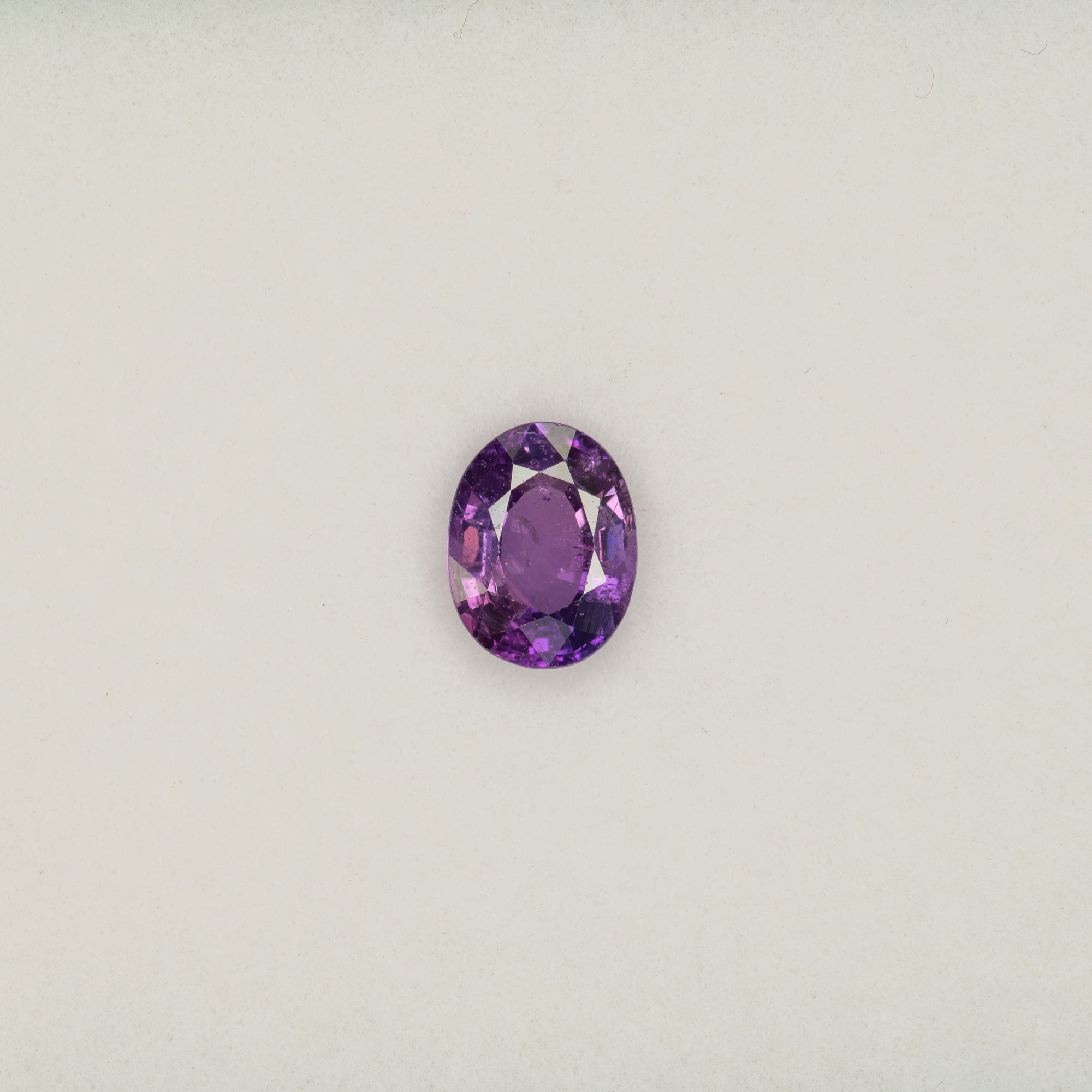 1.00 carat natural AAA grade purple sapphire, oval 7x5mm loose gemstone