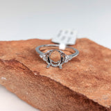 Engagement Ring Semi Mount w Diamond Triads Accents