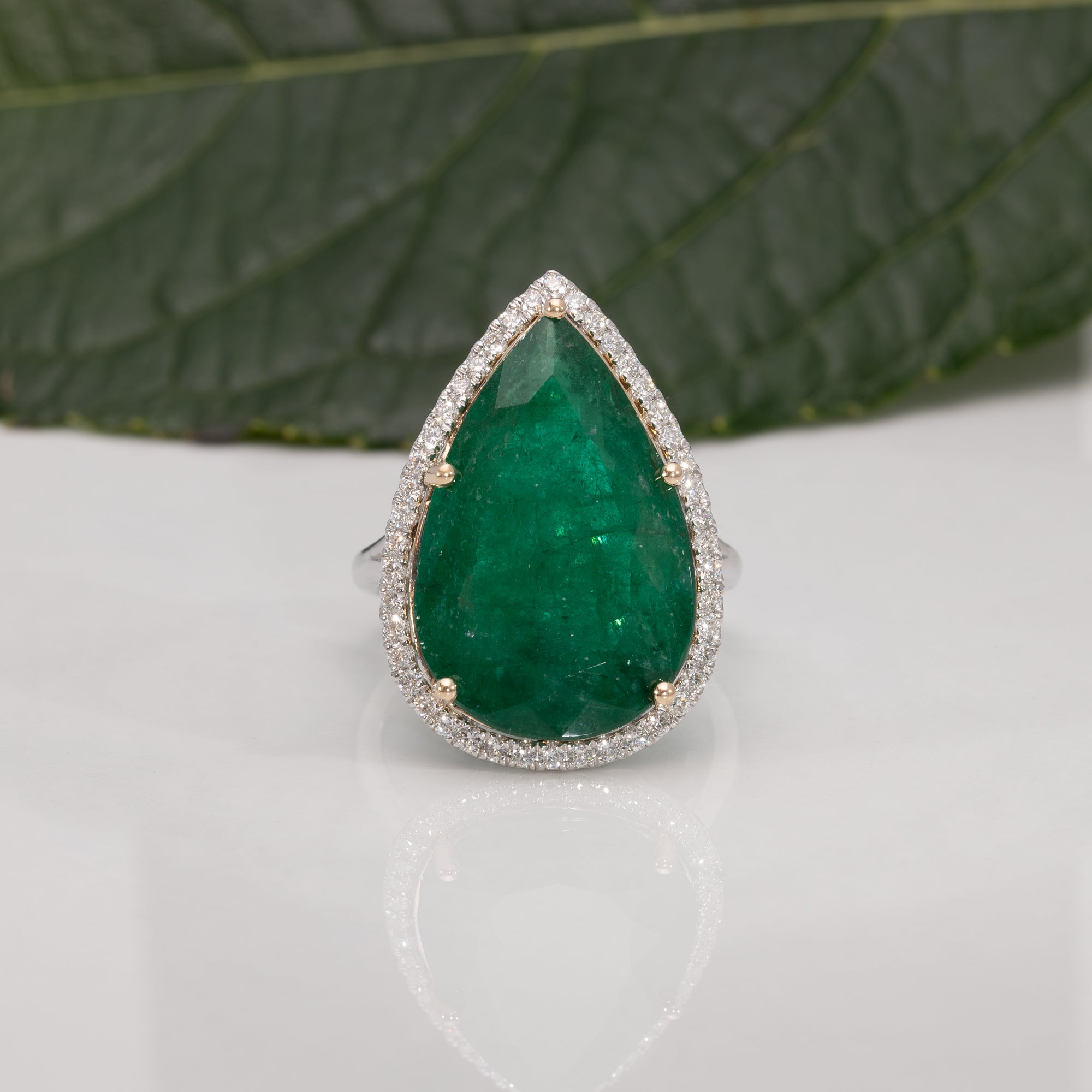 14K white & yellow gold emerald ring