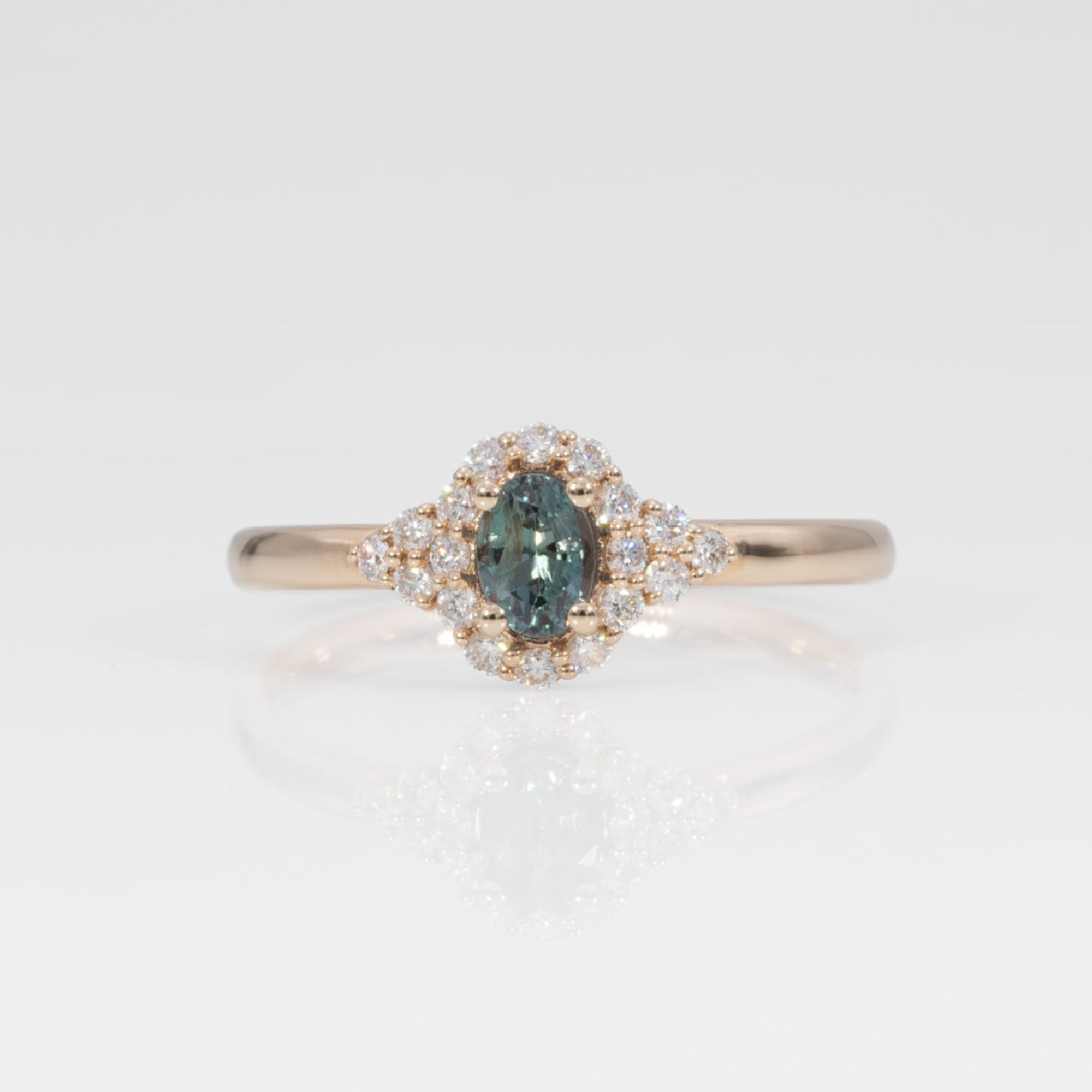 14K yellow gold alexandrite ring