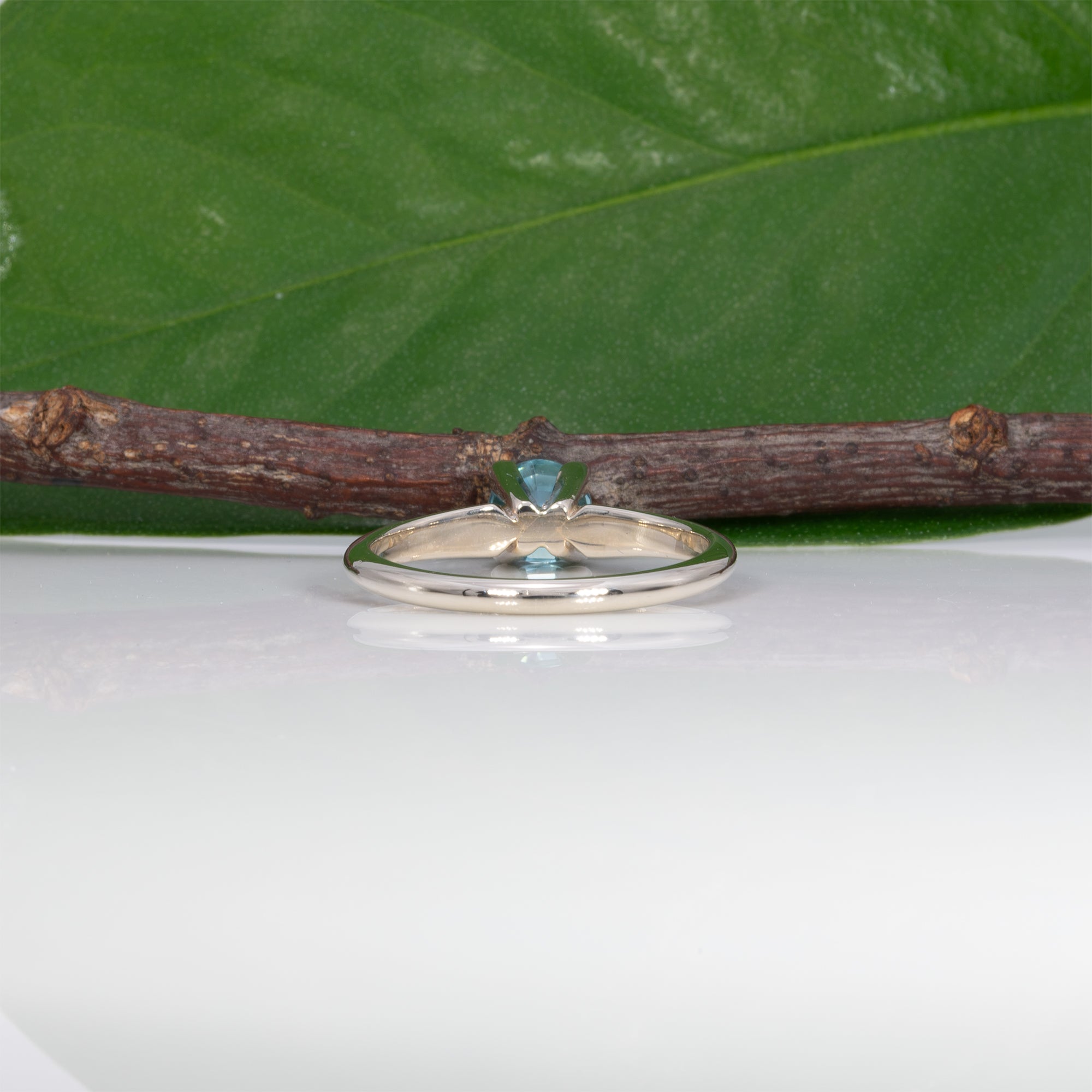 10K white gold blue zircon estate ring