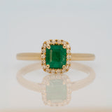 Colombian Emerald Ring with Earth-Mined Diamond Accents in Solid 14K Gold – 6x5mm Green Emerald Fine Jewelry Classic Design