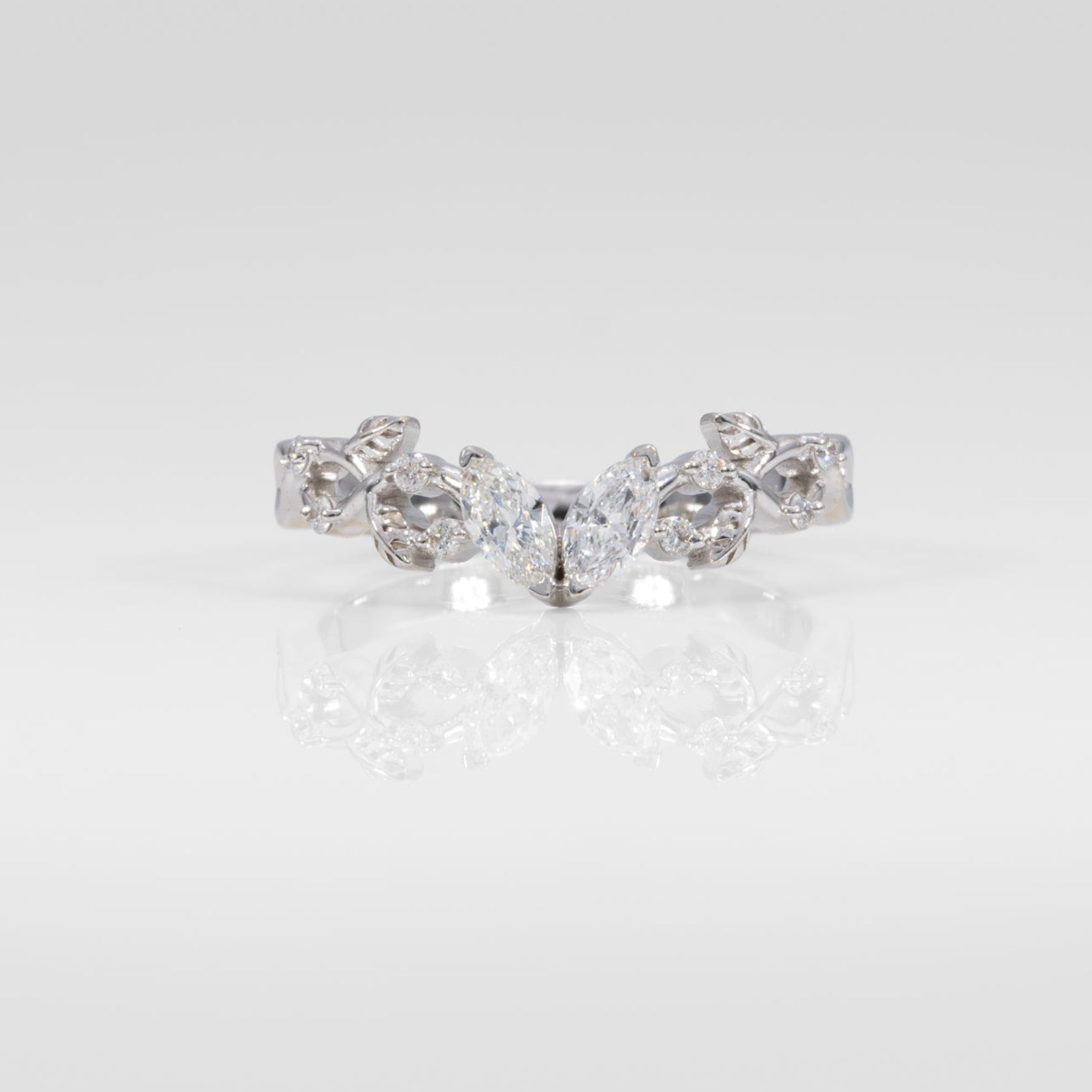 14K white gold diamond band