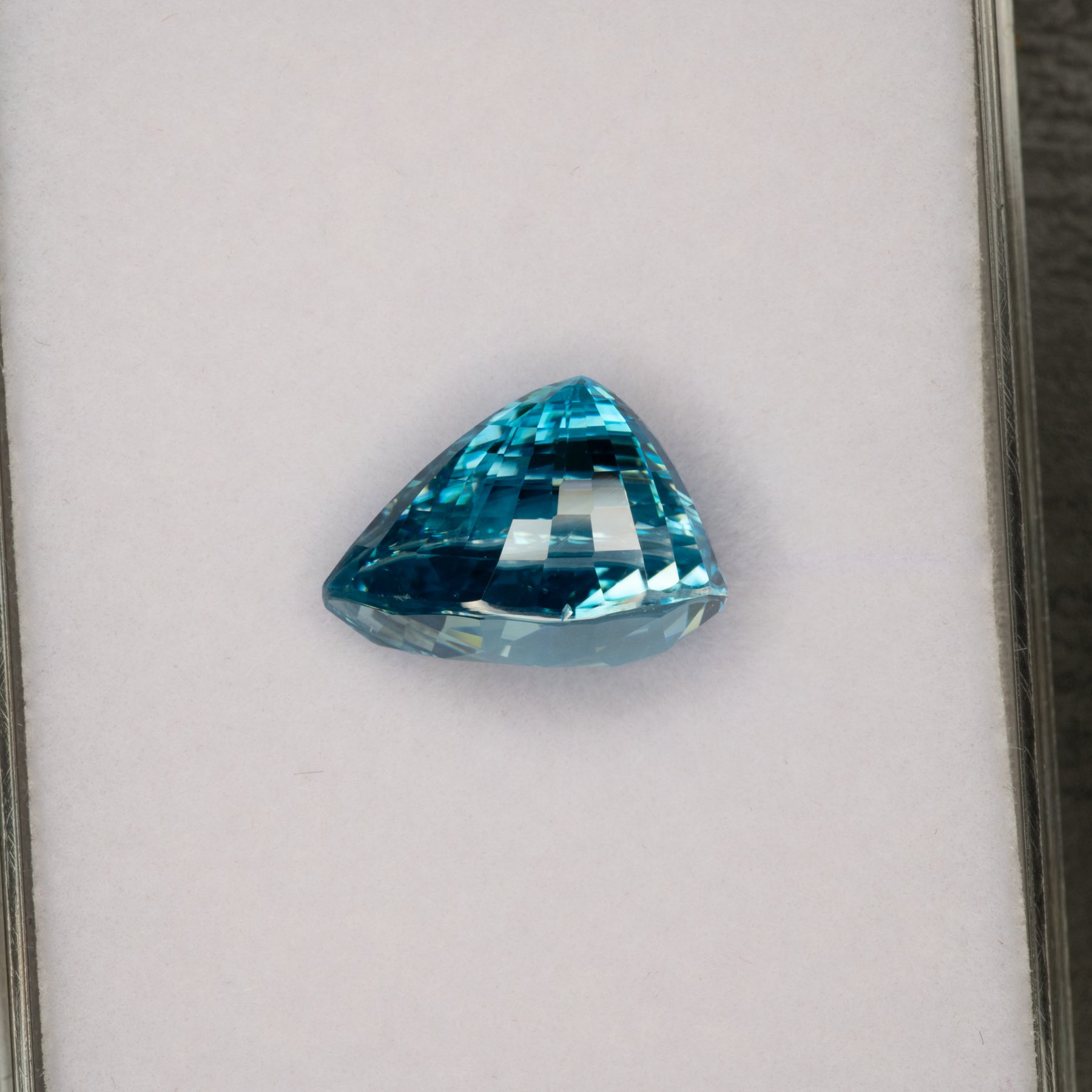 natural cambodian blue zircon pear loose gemstone