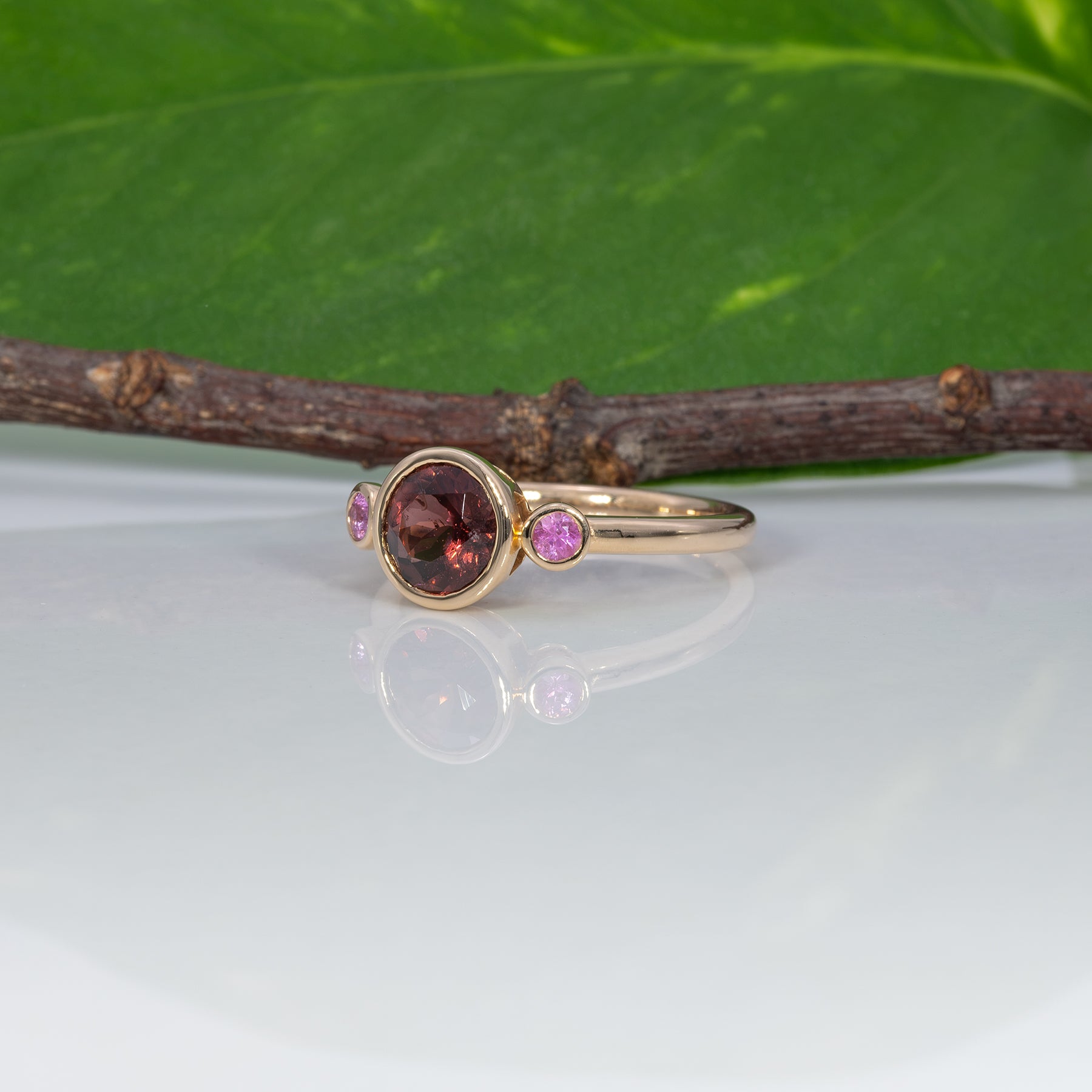 14K yellow gold red spinel ring with pink sapphire accents