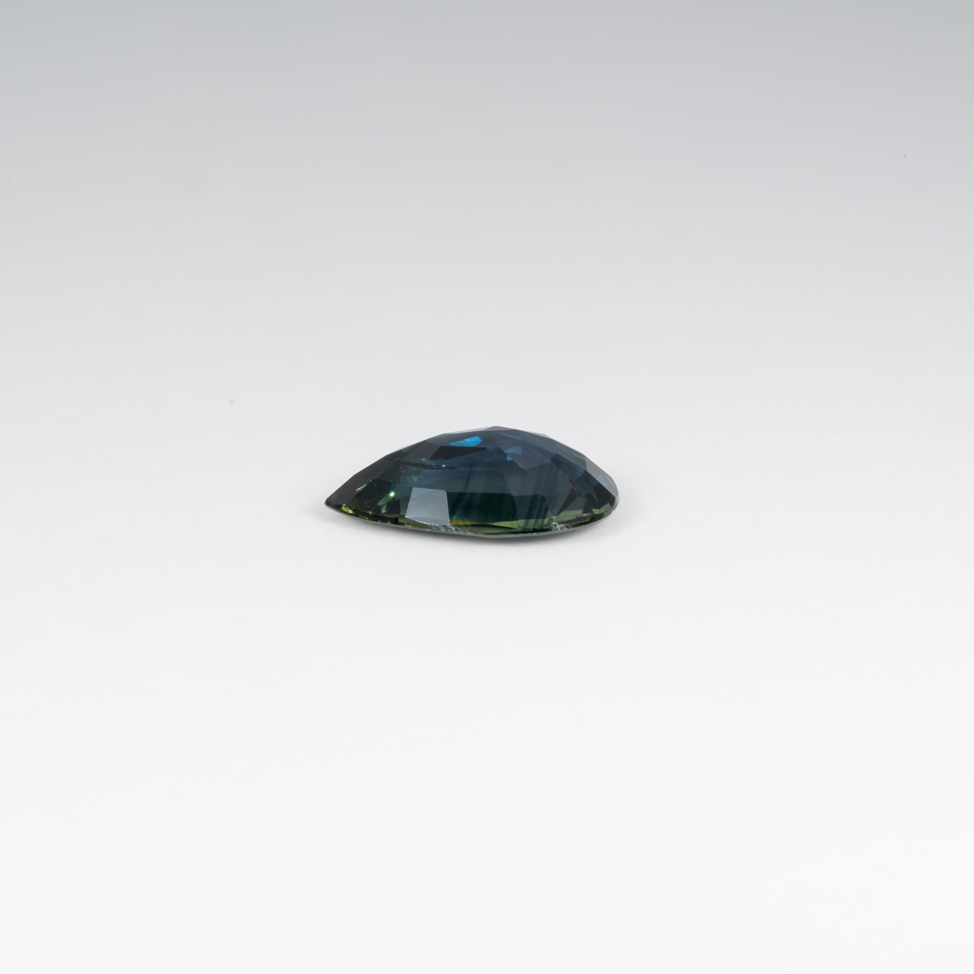 2.65 carat natural blue sapphire pear 11.6x8.16mm loose gemstone – view 4