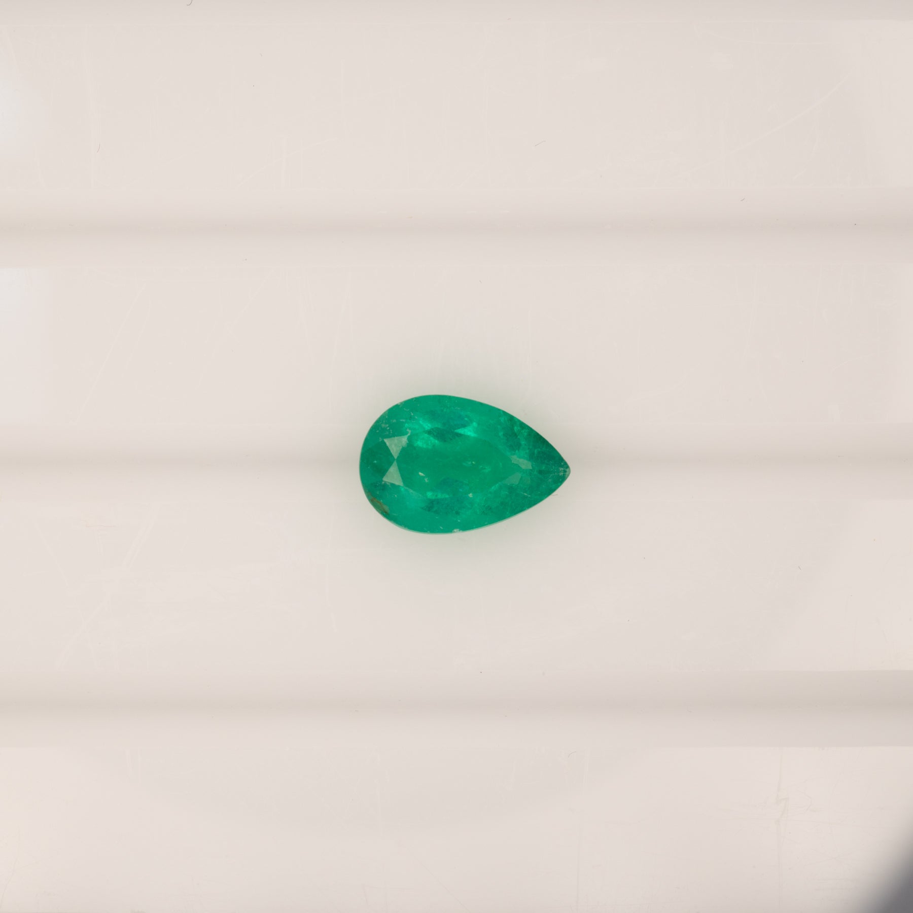 1.03ct colombian emerald pear 8.7x5.7mm loose green gemstone