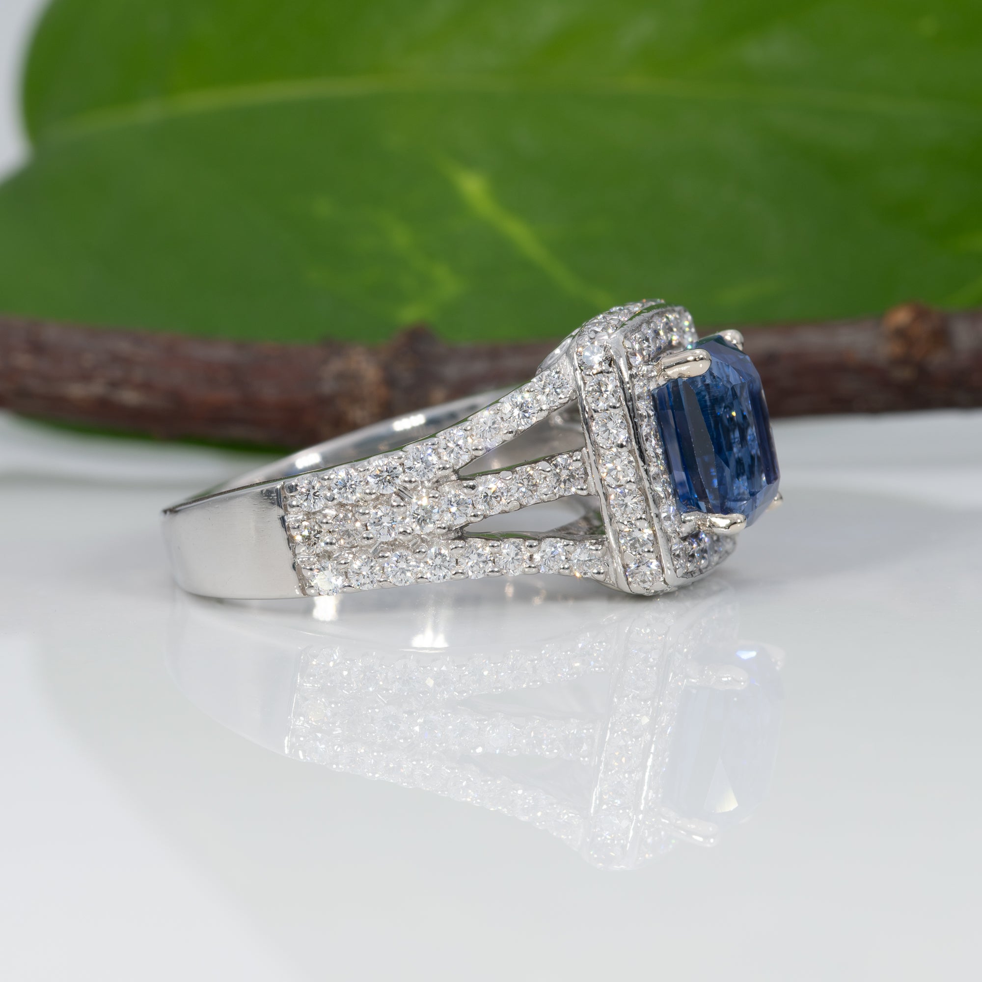 platinum ceylon sapphire ring