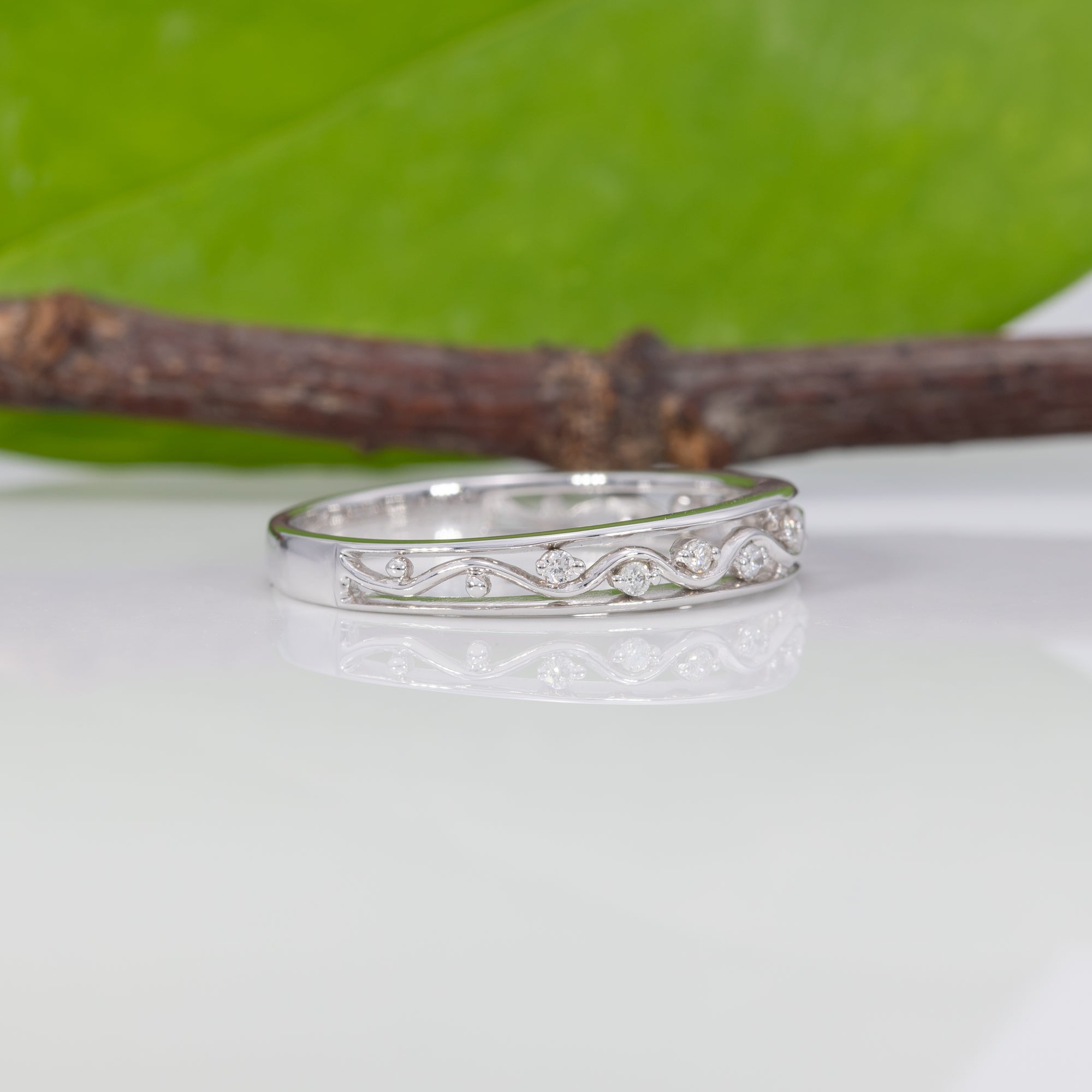 14K white gold diamond band