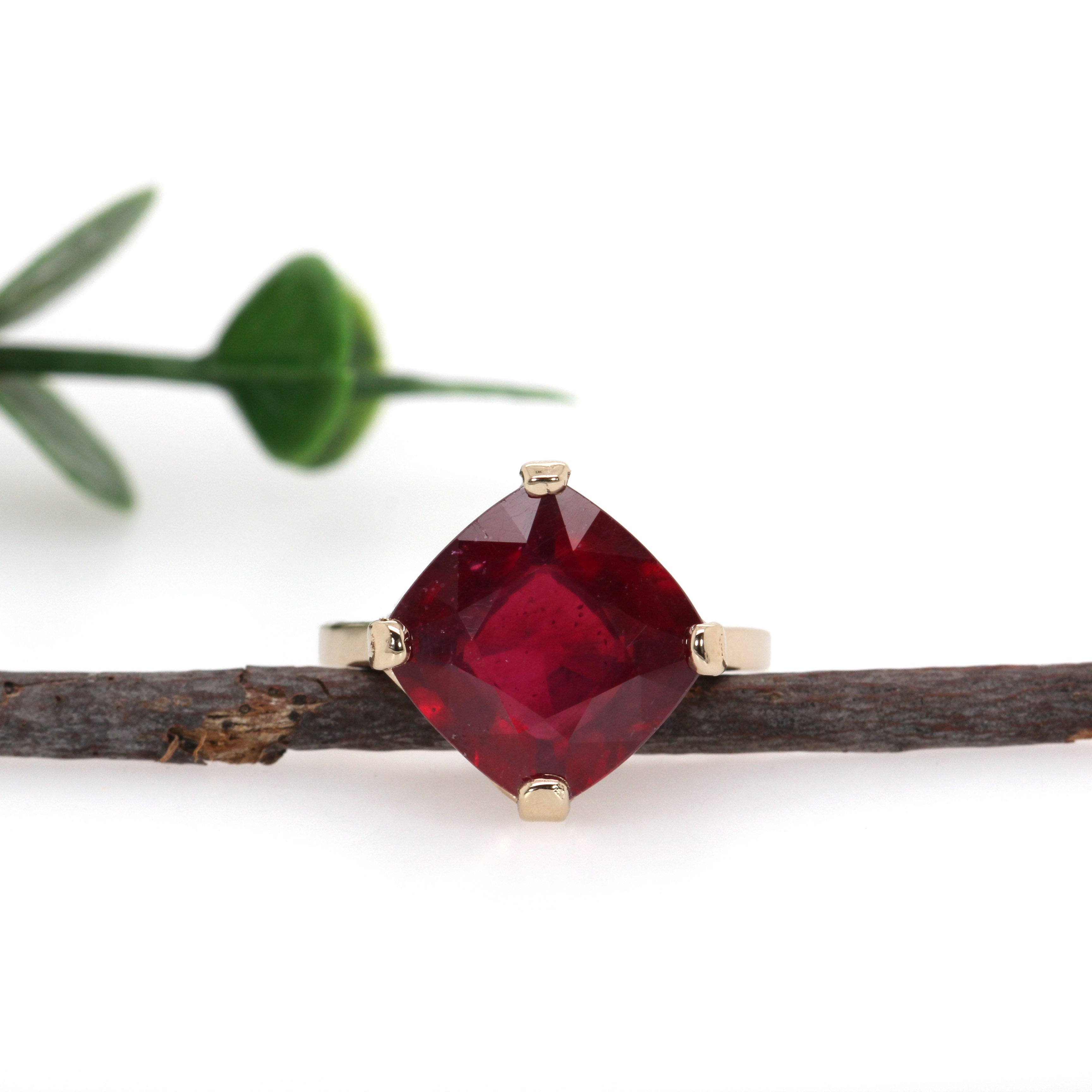 Yana 14K Yellow Gold 10.60cts Madagascar Ruby Ring | Princess 12mm