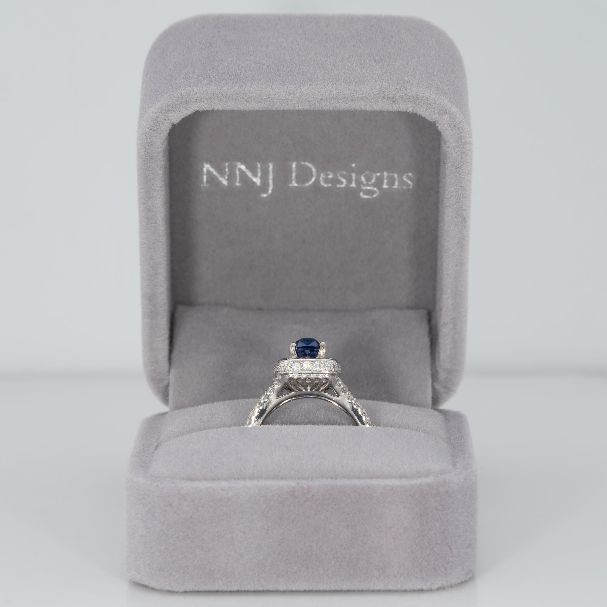 platinum ceylon sapphire ring