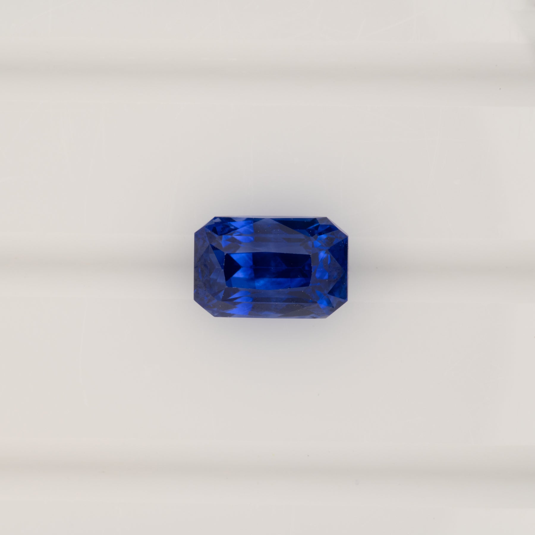 GIA certified natural ceylon sapphire emerald cut loose gemstone