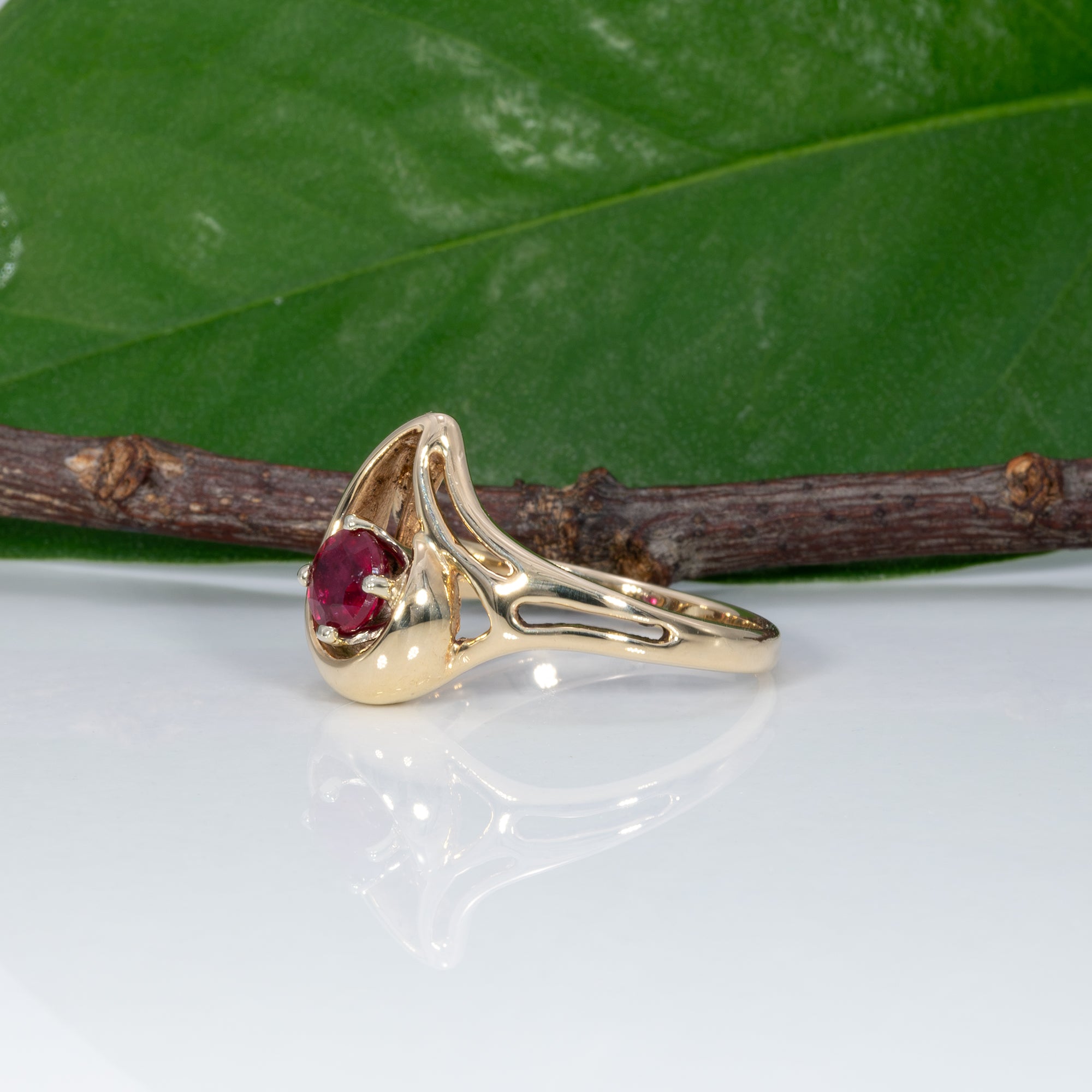 14K yellow gold Madagascar ruby estate ring