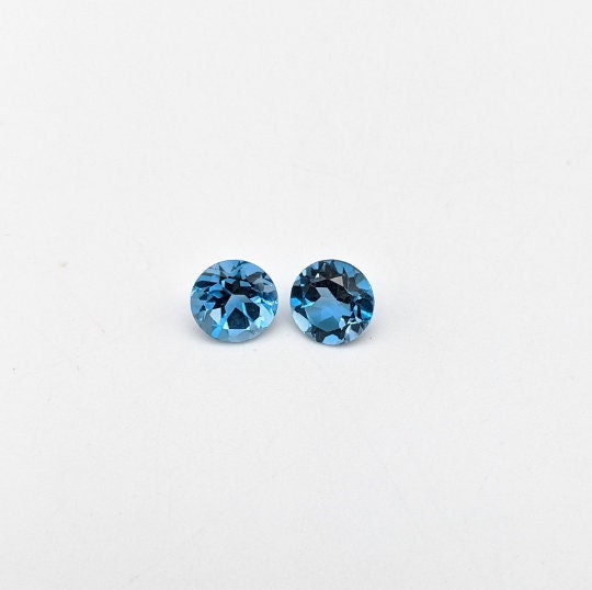 Round Cut London Blue Topaz Loose Gemstone 2
