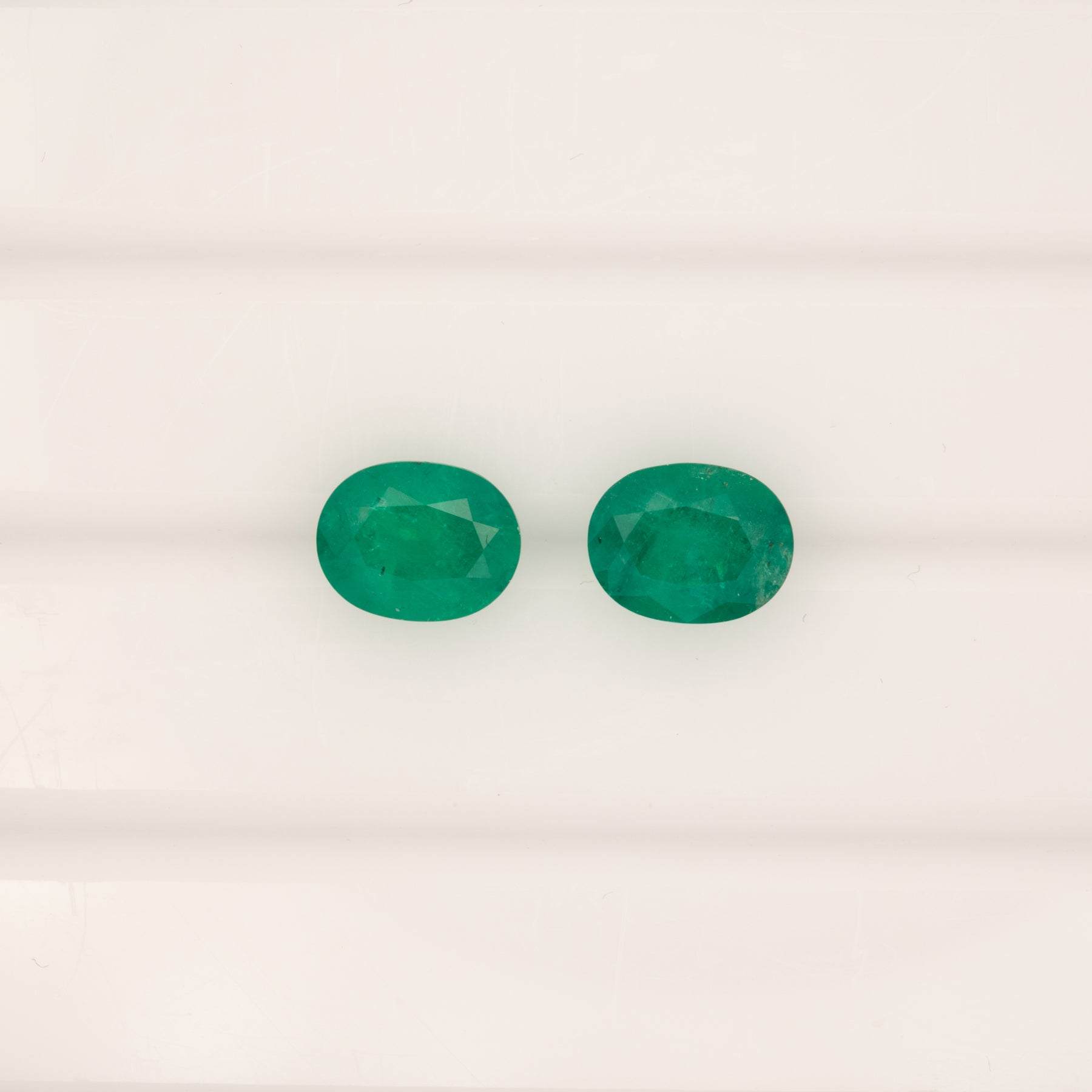 0.98ct zambian emerald oval 7x5.5mm loose green gemstone