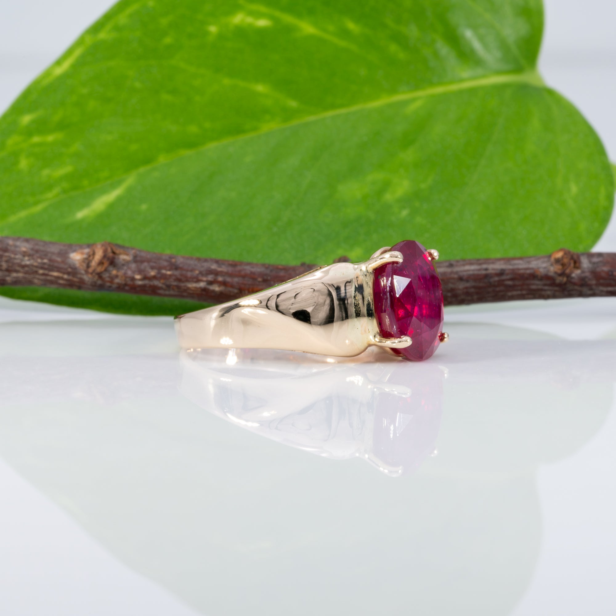 14K yellow gold Madagascar ruby estate ring