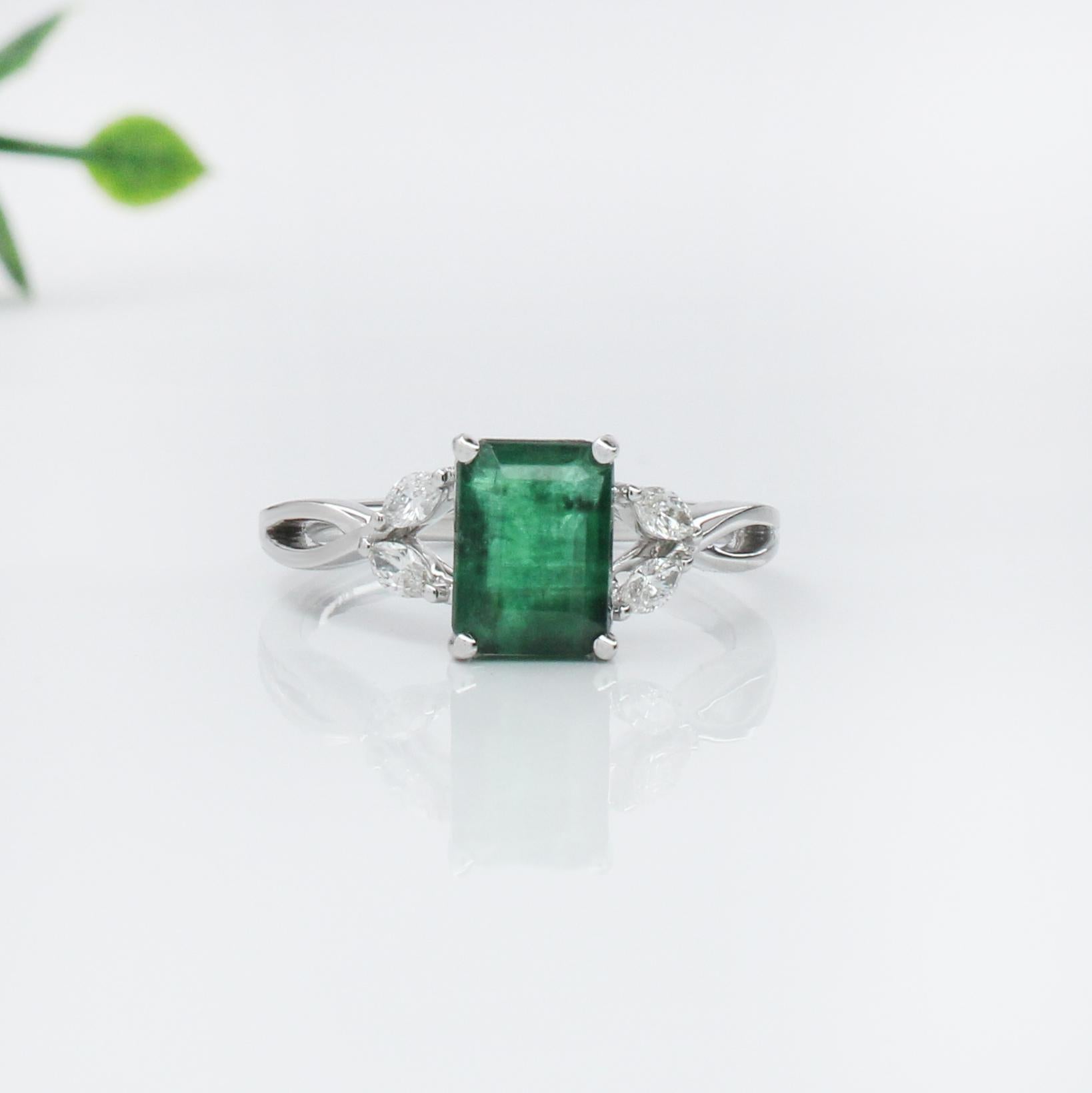 1.5ct Emerald Ring w Earth Mined Diamonds in Solid 14K White Gold | EM 8x6mm