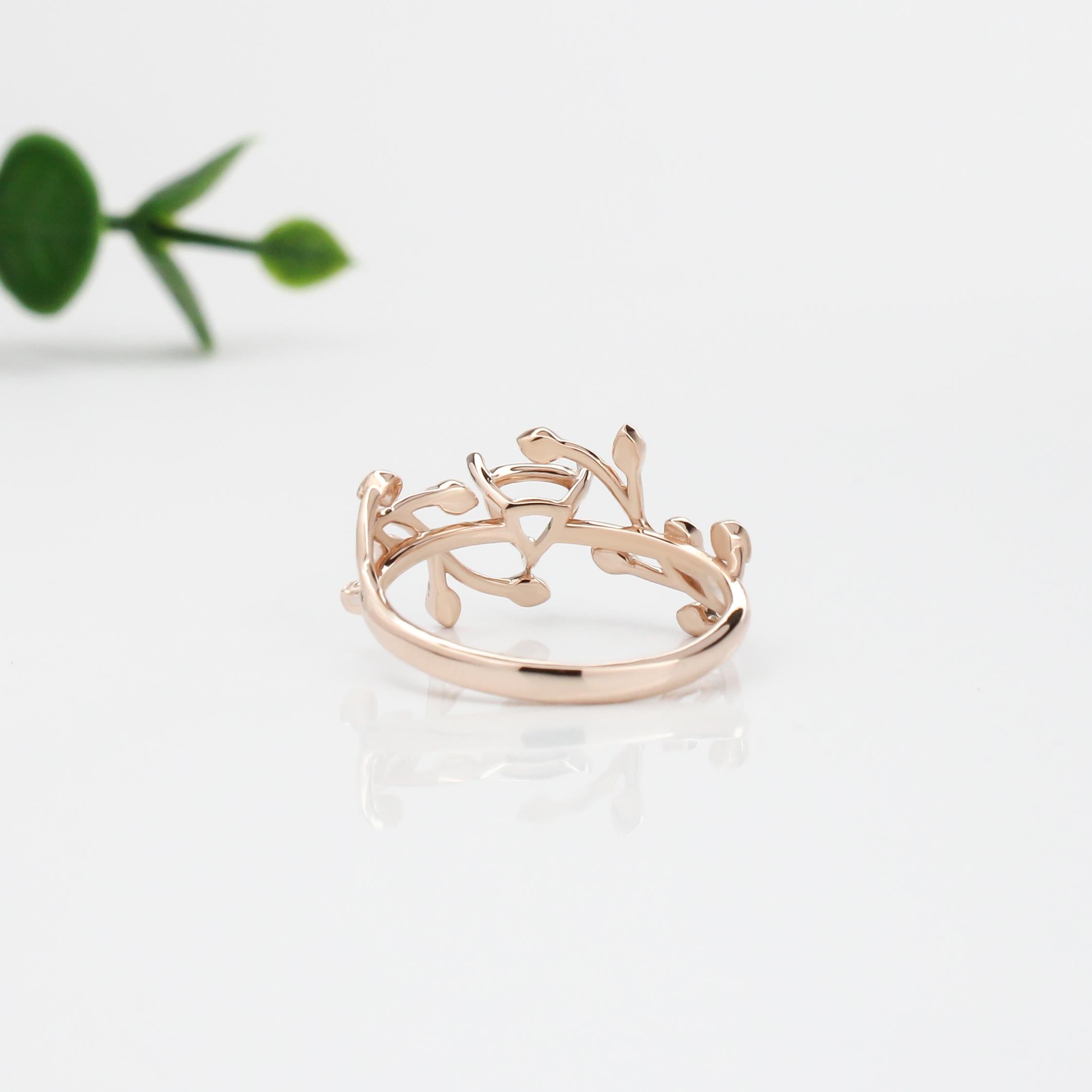 Leafy Vine Solitaire Ring Semi Mount in 14K Solid Gold | Trillion Shape | Custom