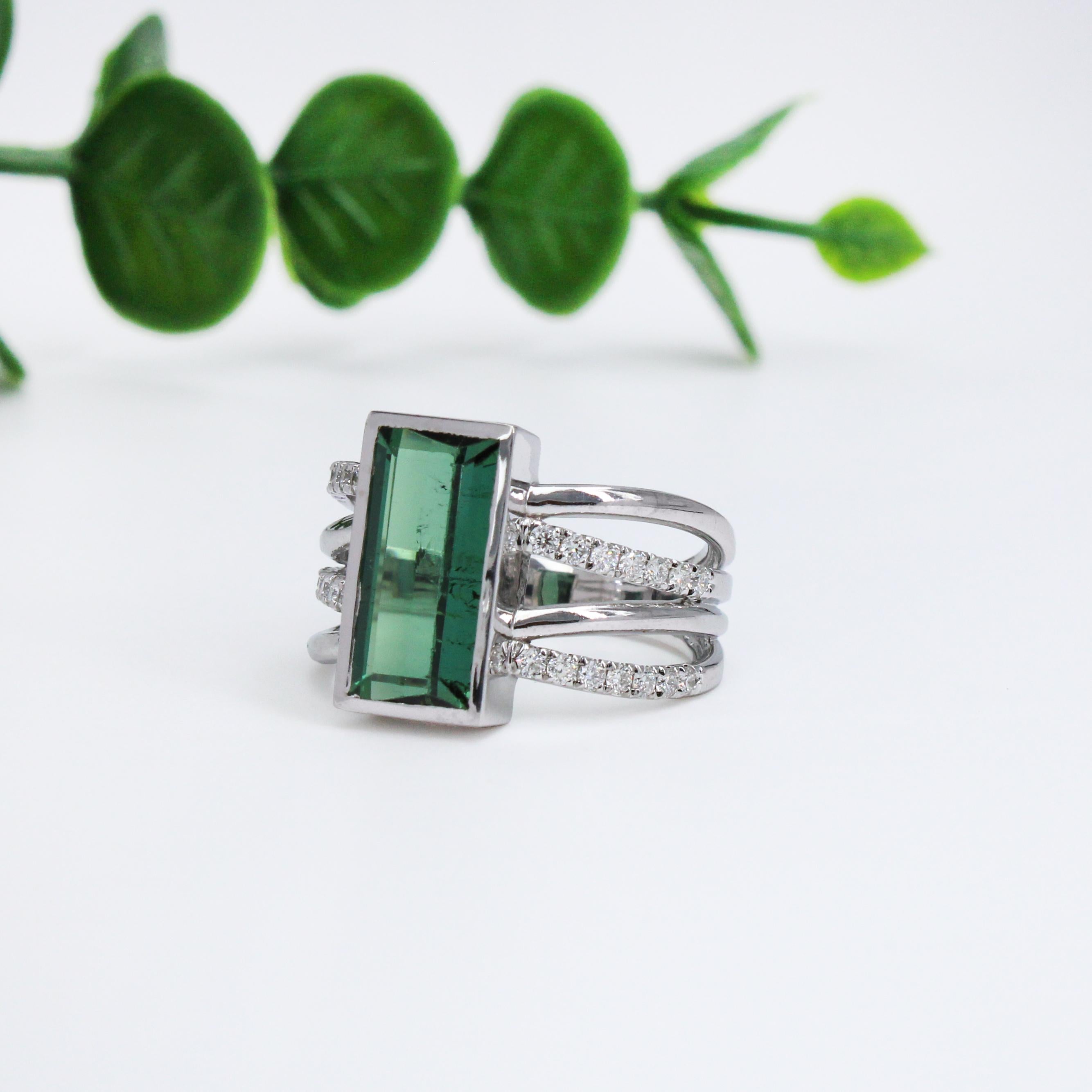 3.7ct Green Tourmaline Ring w Earth Mined Diamonds in Solid 14K Gold | EM 14x7mm