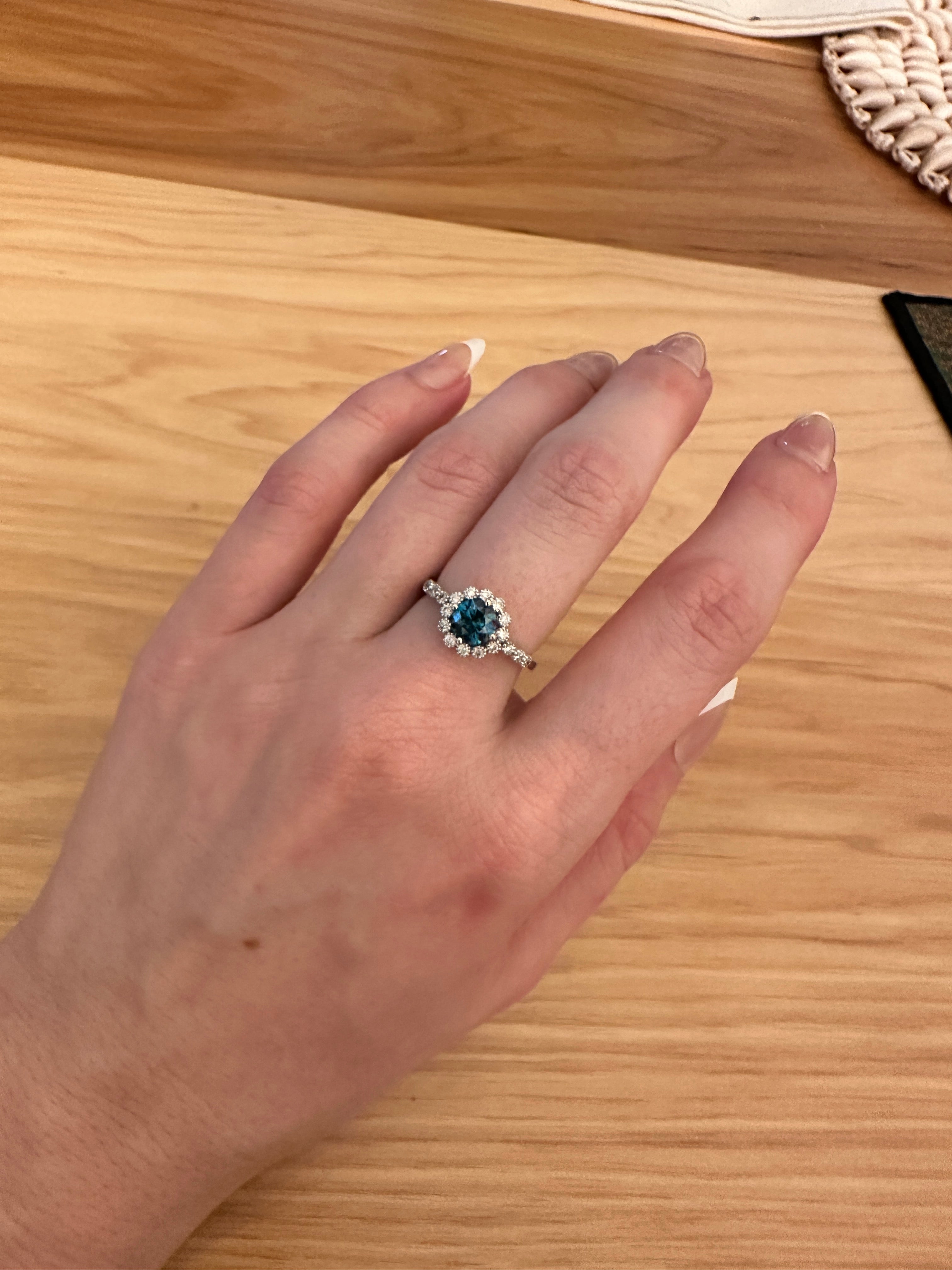 vintage style blue diamond 14k white gold ring | round 6mm