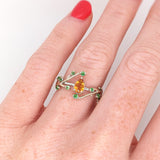Oval Cut Semi-Mount Engagement Ring in Solid Gold with Tsavorite Accents – 8x6mm