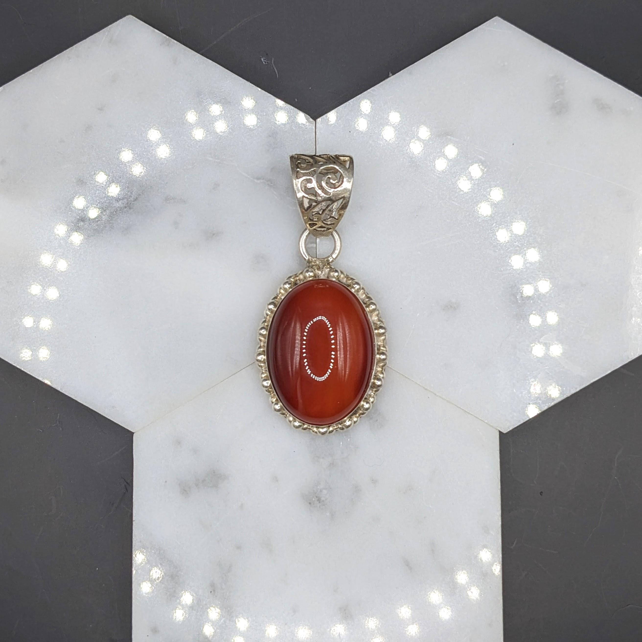 Natural Carnelian Pendant in Solid Vermeil | Cabochon Cut | Oval Shape