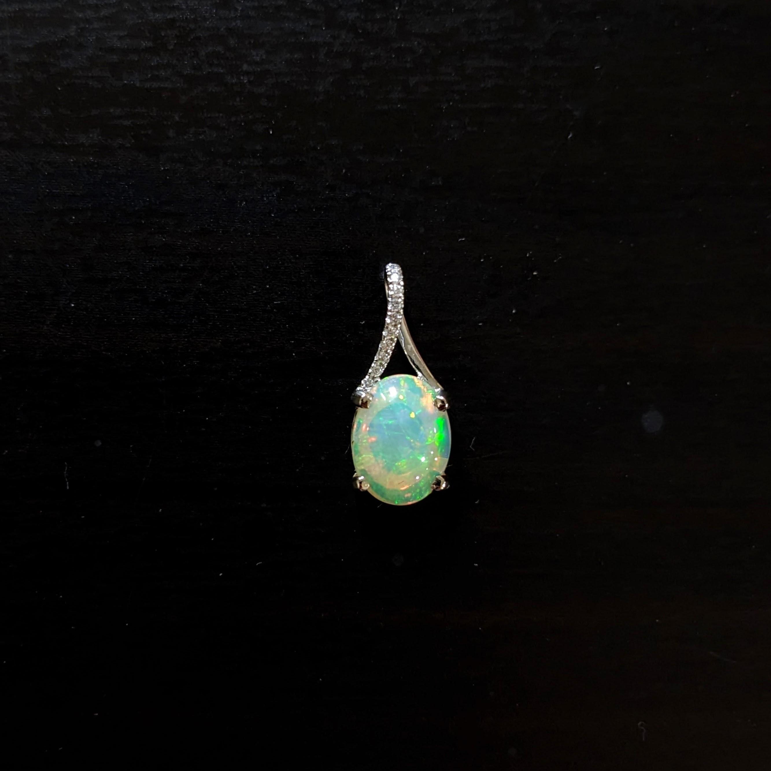 1.4ct Opal Pendant w Earth Mined Diamonds in Solid 14K White Gold | Oval 9x7mm