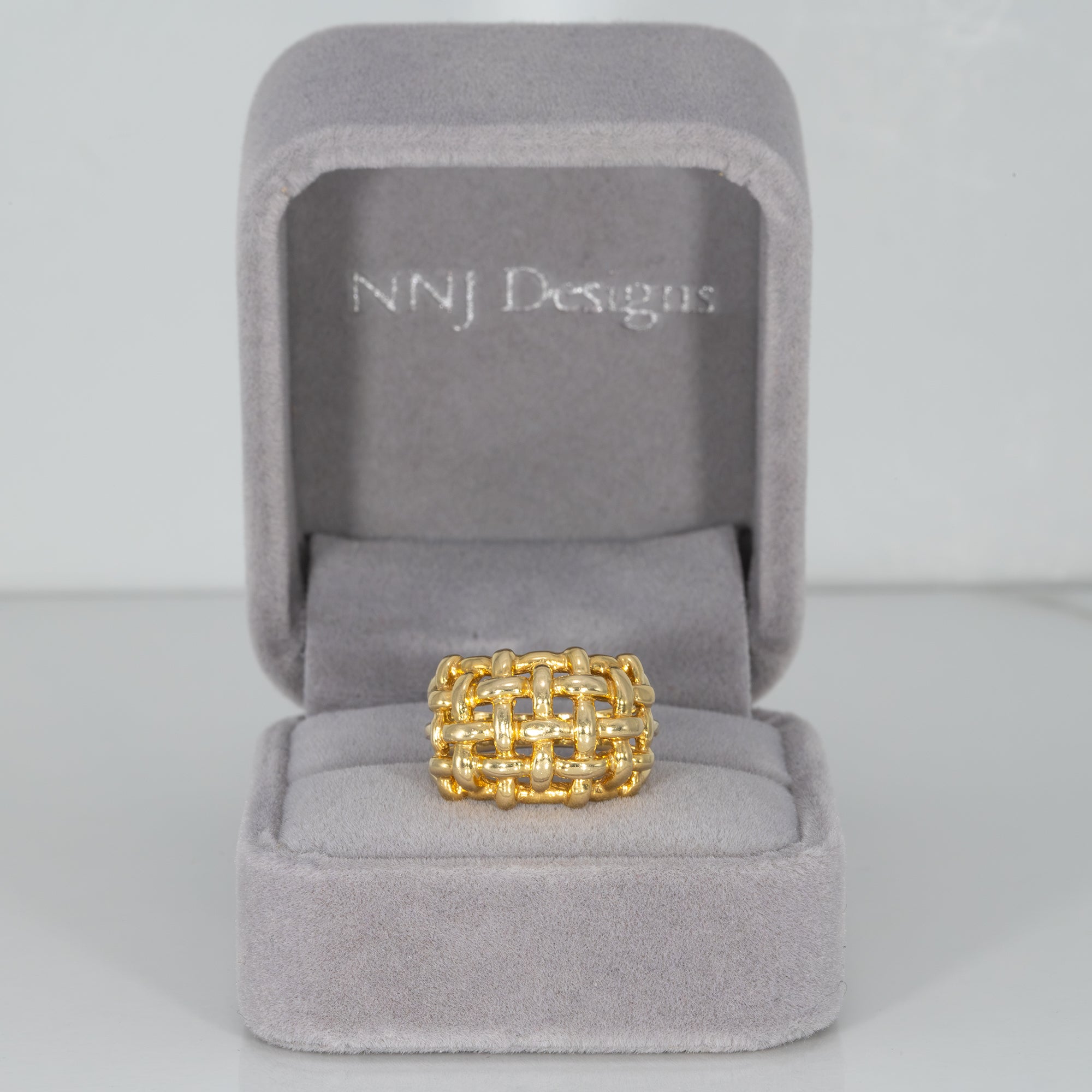 14K yellow gold basket-weave estate ring