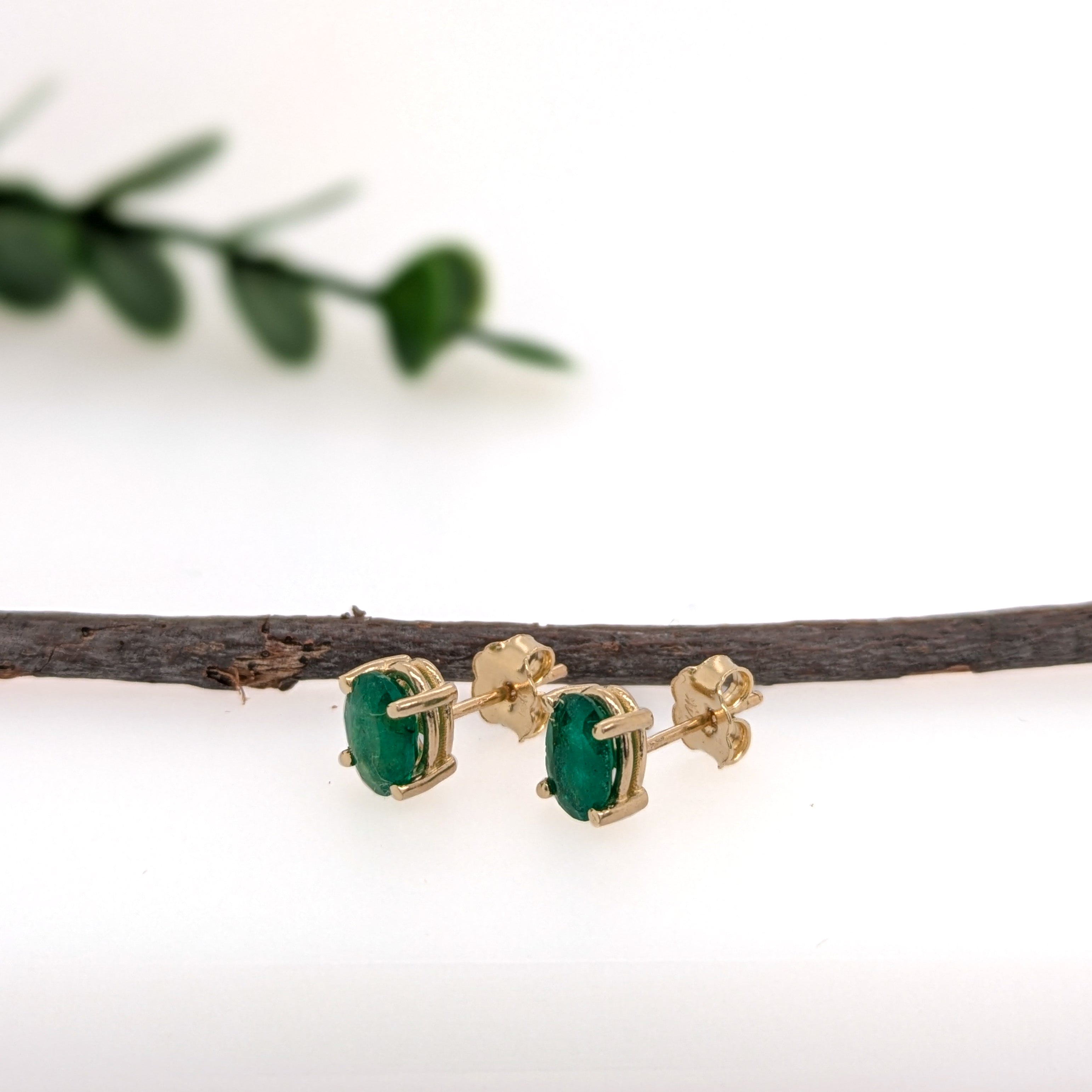 Lyila 14K Gold 1.4cts Emerald Solitaire Stud Earrings | Oval 7x5mm