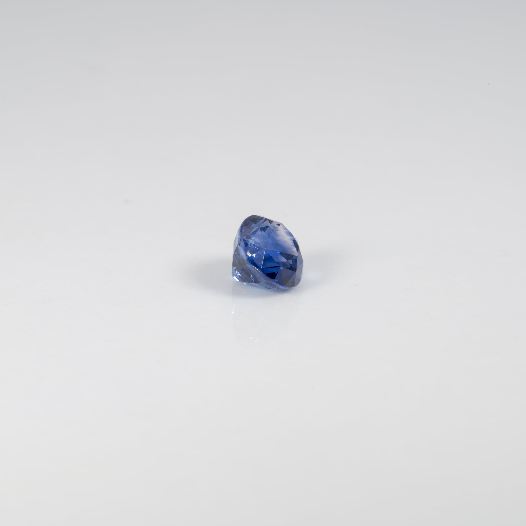 1.14 carat natural blue sapphire oval 6.1x5.3mm loose gemstone – view 2
