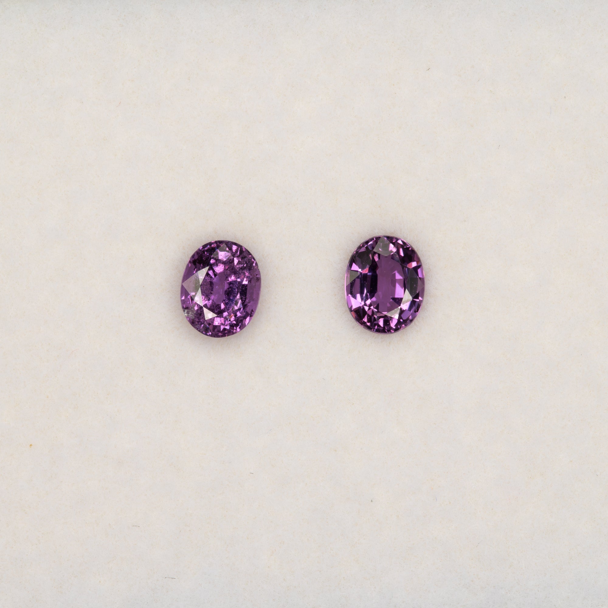 0.50 carat natural Ceylon purple sapphire oval 5x4mm loose gemstone – view 2