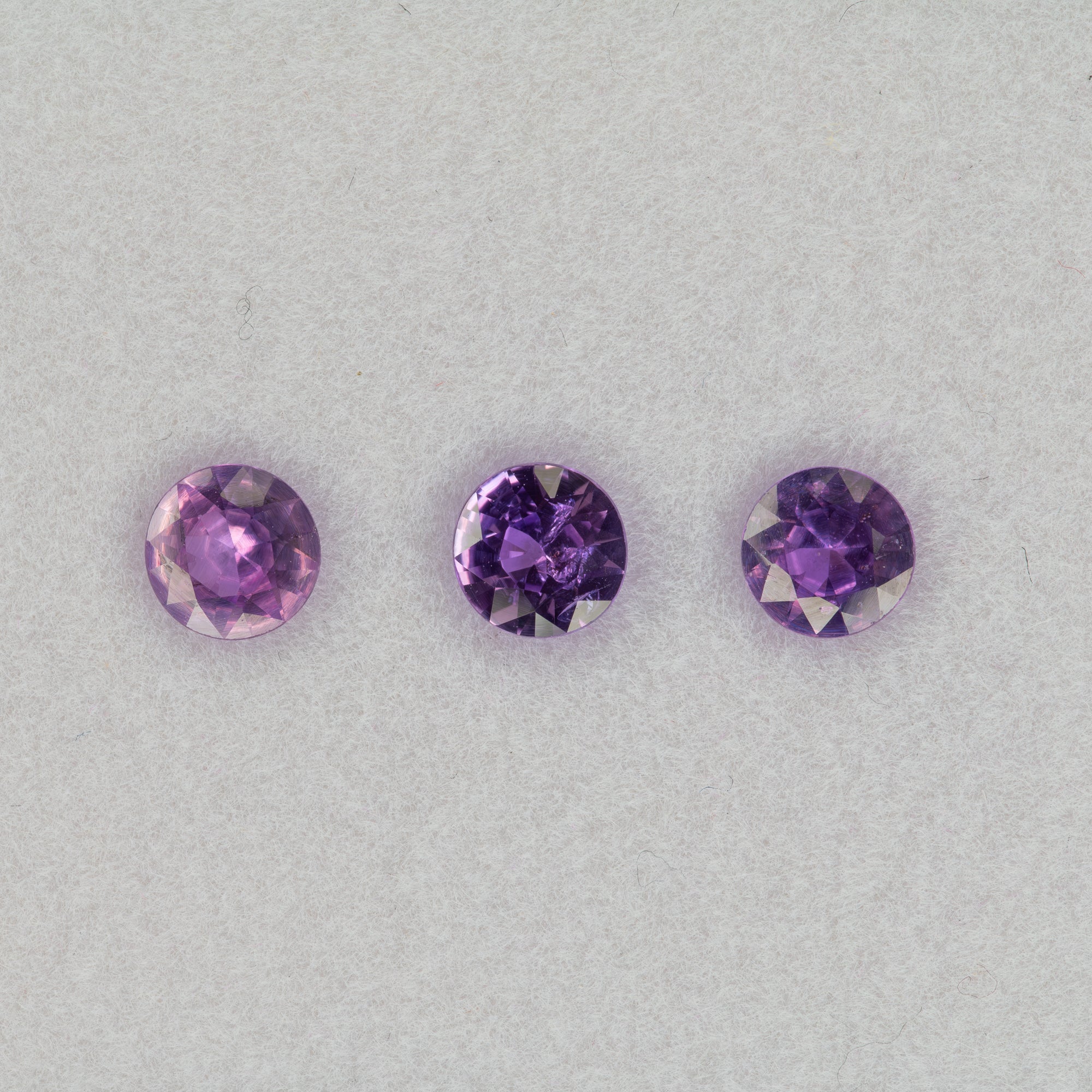 0.45 carat natural pink sapphire, round 4.7mm loose gemstone