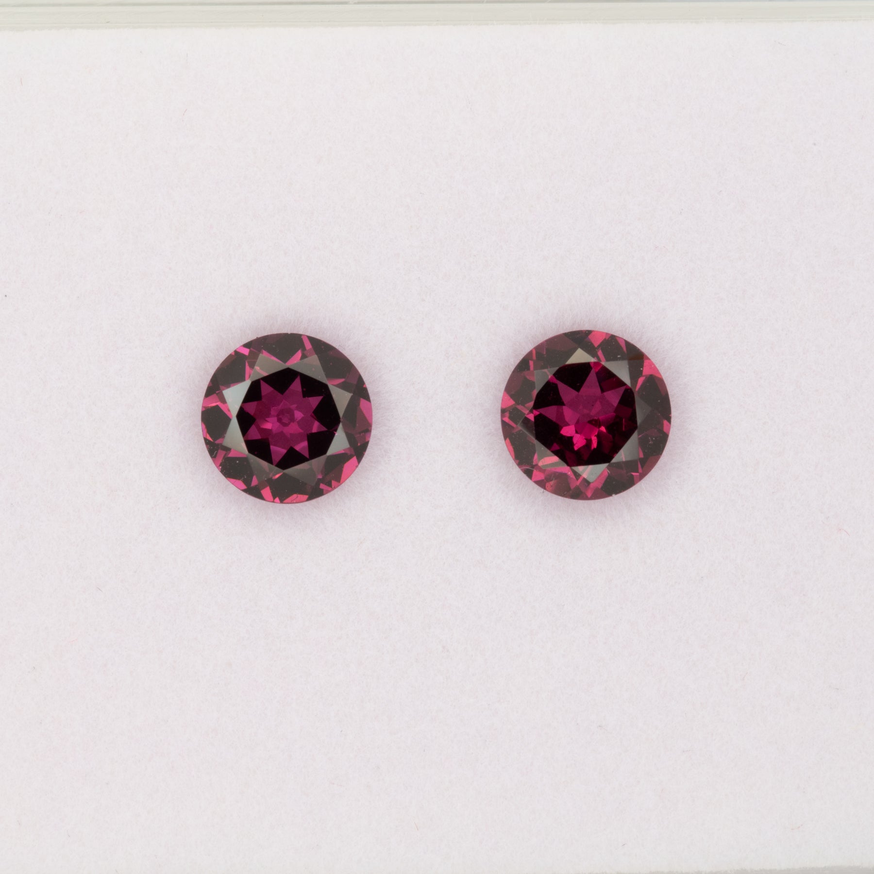 1.32ct Purple Garnet round 6.8mm loose purple gemstone