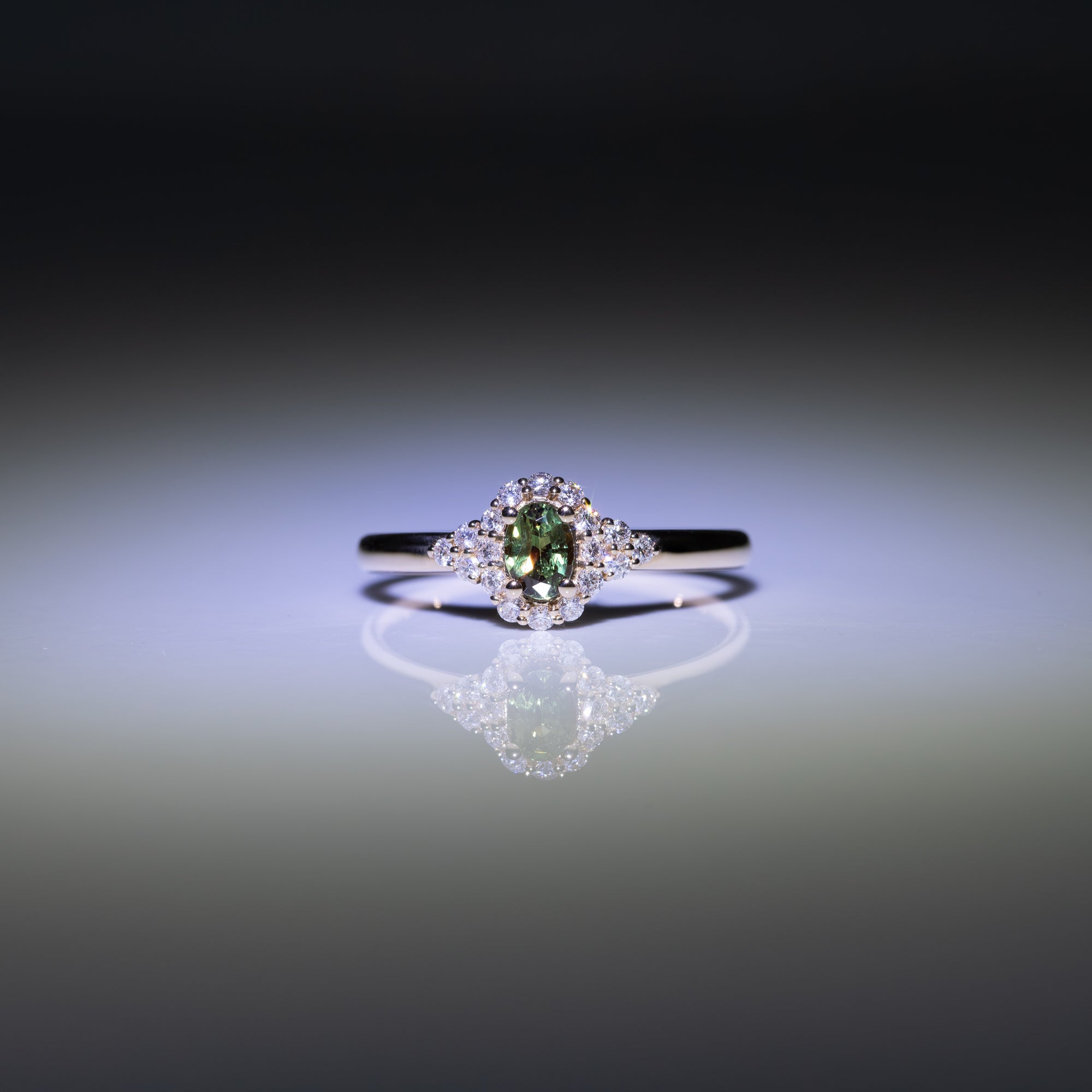 14K yellow gold alexandrite ring