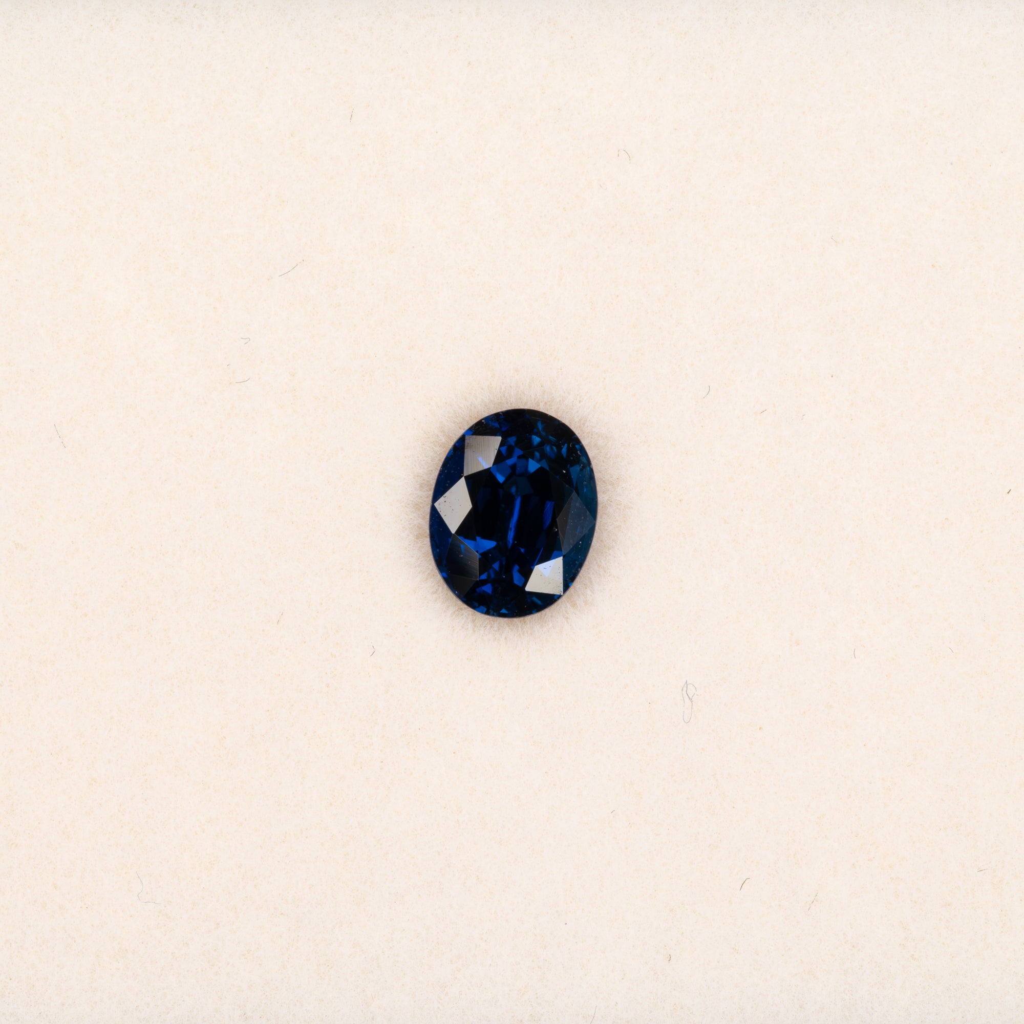 1.08 carat natural blue sapphire, oval 6.5x5.2mm loose gemstone