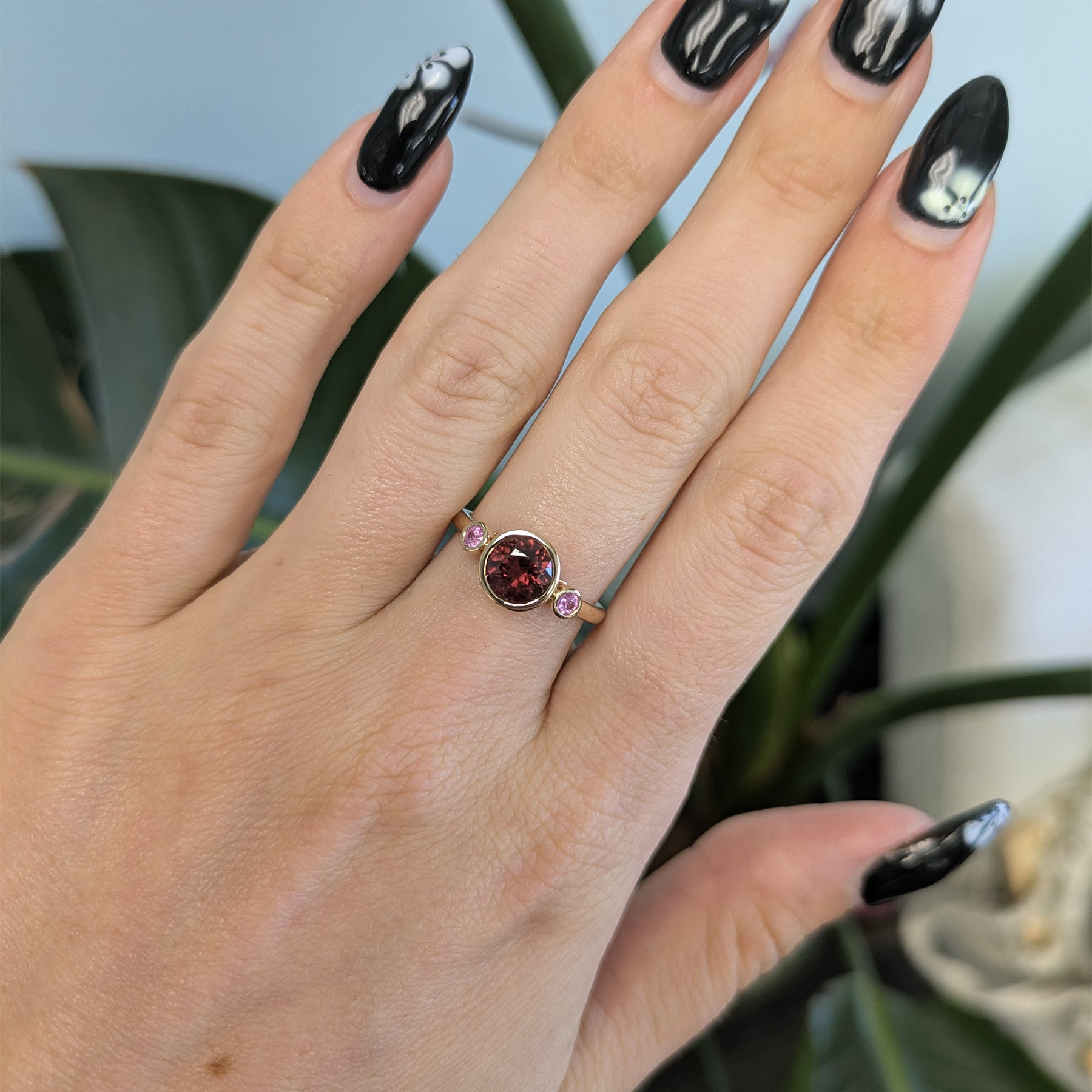 14K yellow gold red spinel ring with pink sapphire accents