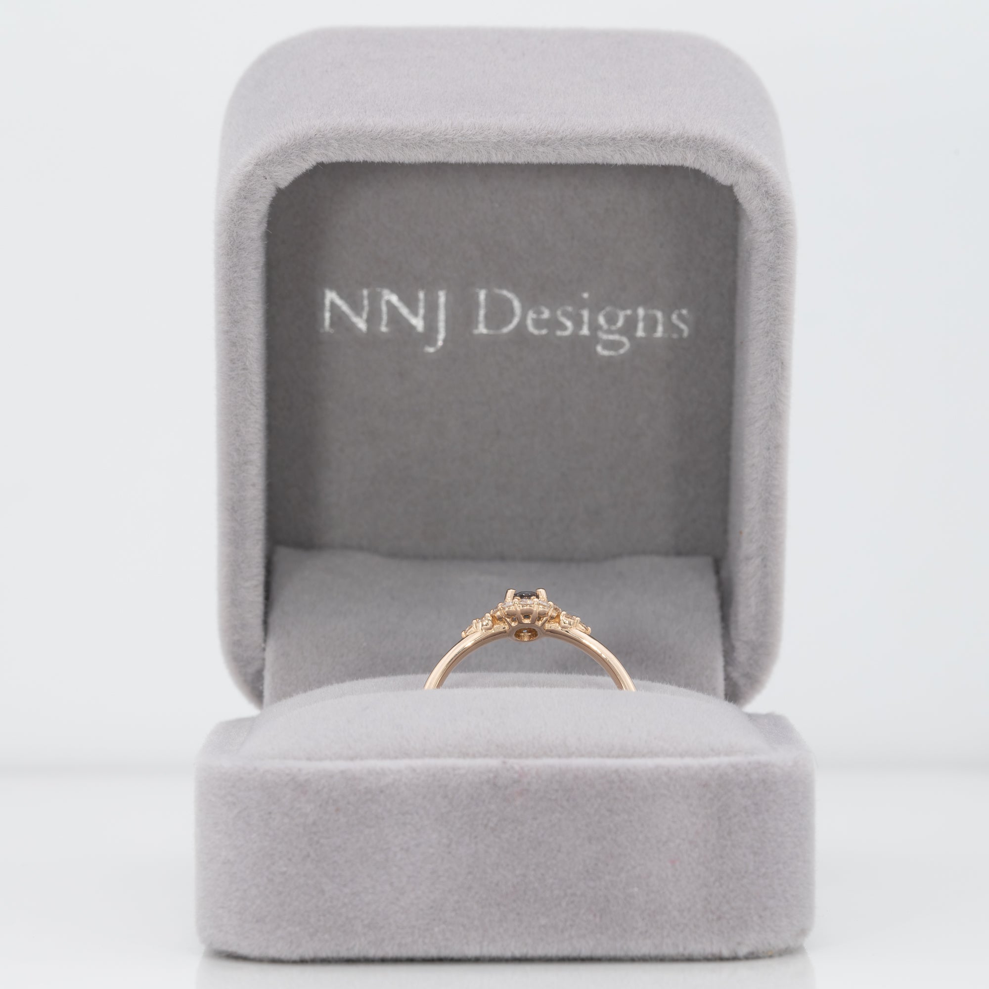 14K yellow gold alexandrite ring