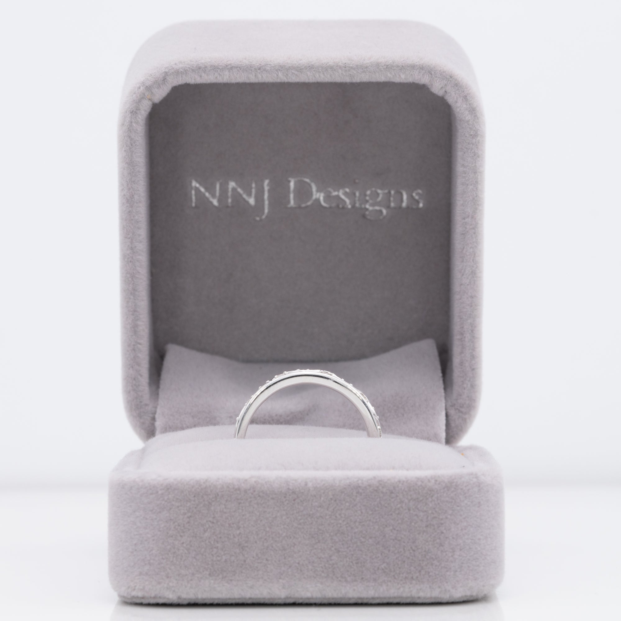 14K white gold diamond band