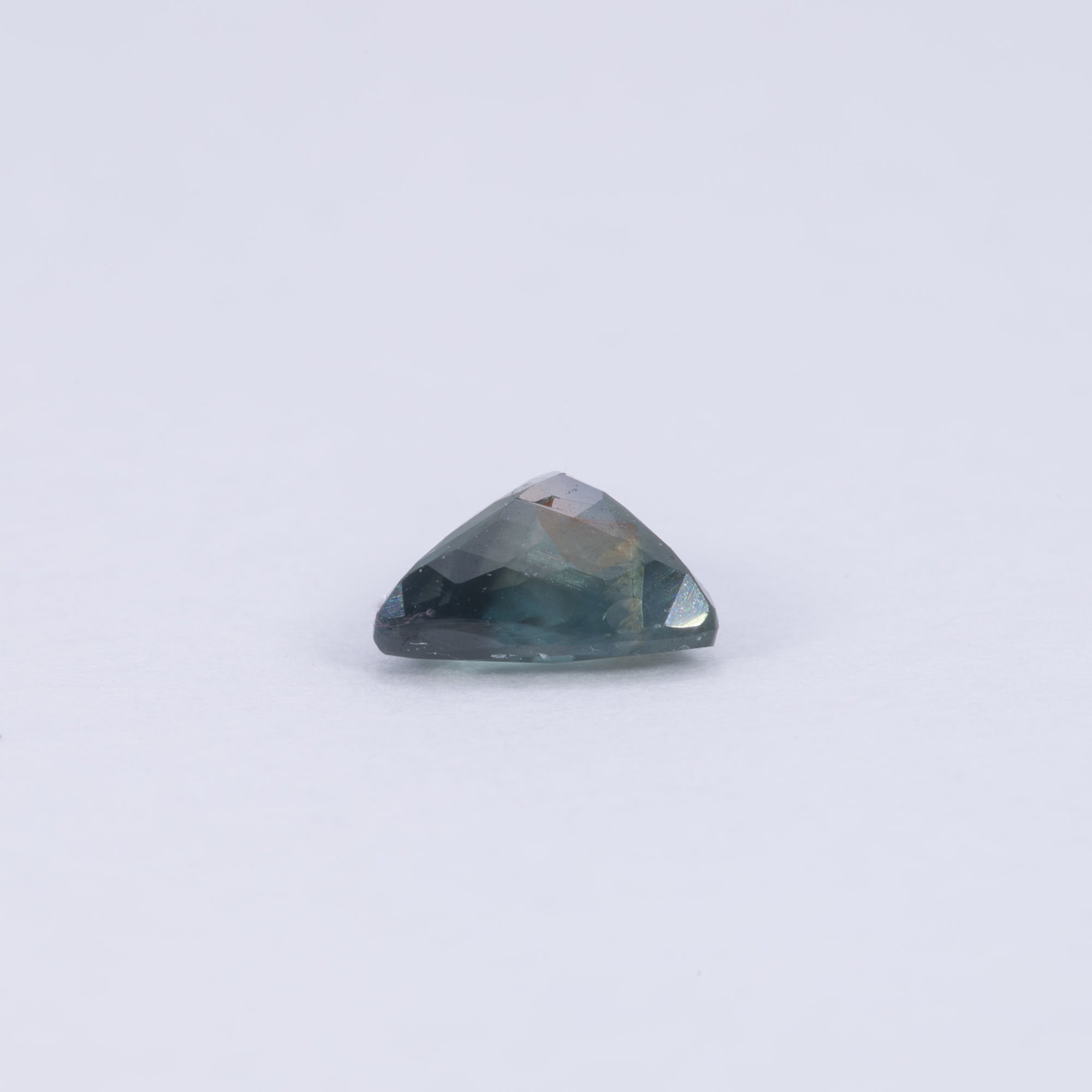 0.52 carat natural color-change alexandrite trillion, 5.1mm untreated loose gemstone – view 4