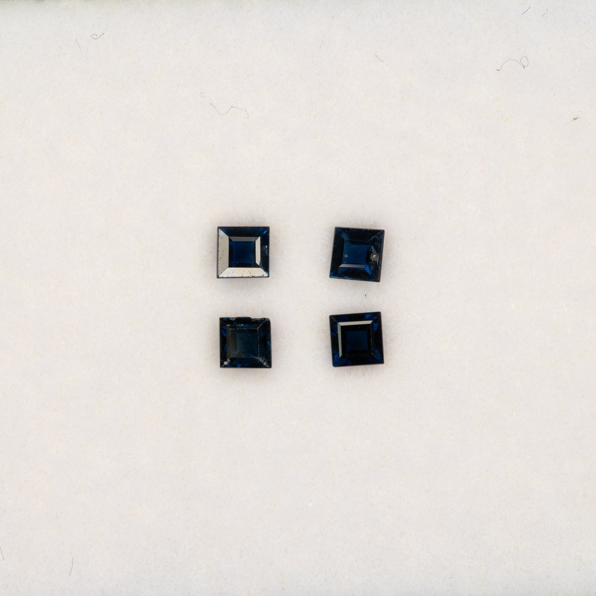 0.17 carat natural blue sapphire princess 2.8mm loose gemstone – view 2