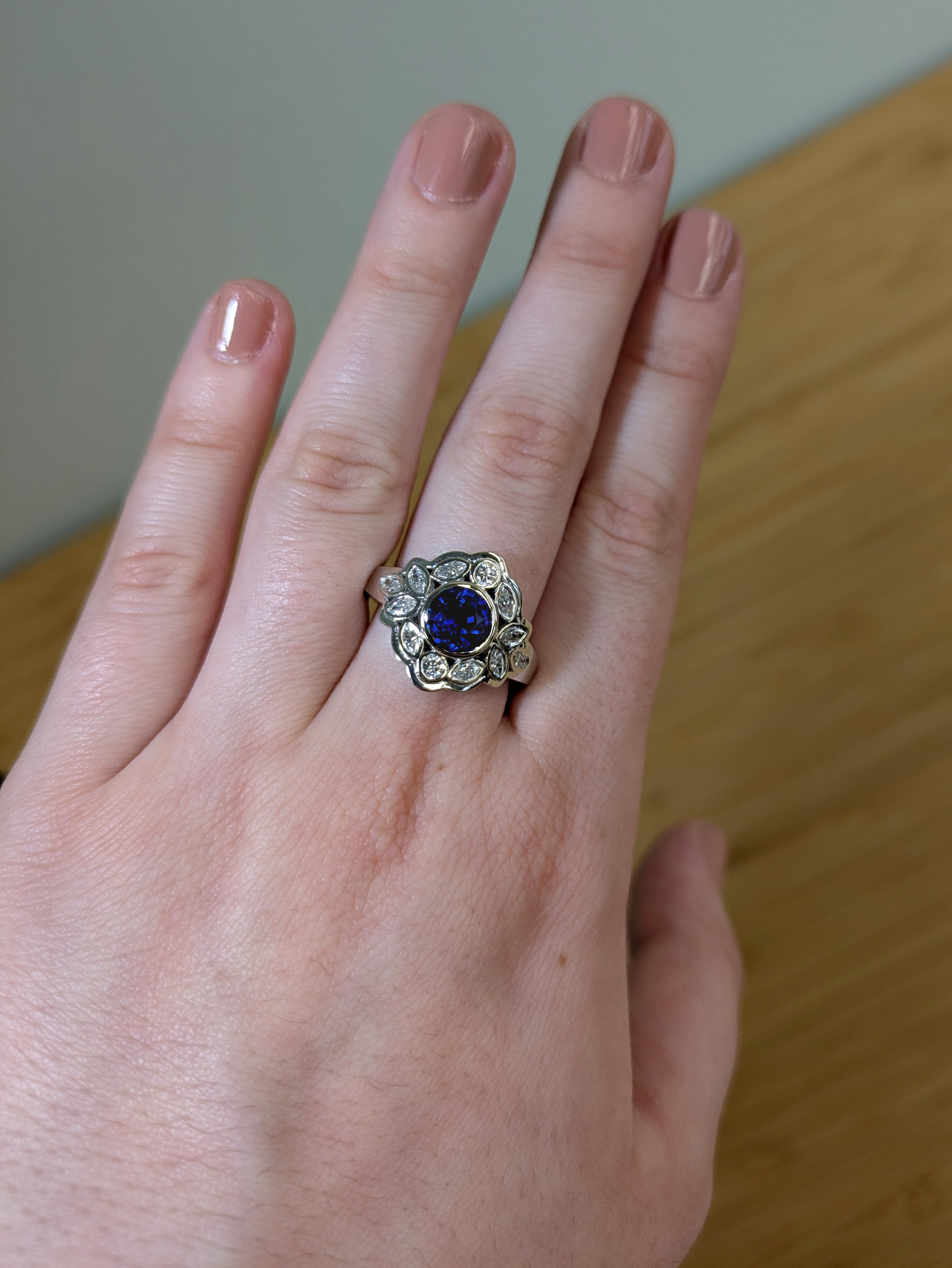 Tomie 14K White Gold 2.13cts Ceylon Sapphire Diamond Ring | Round 7mm