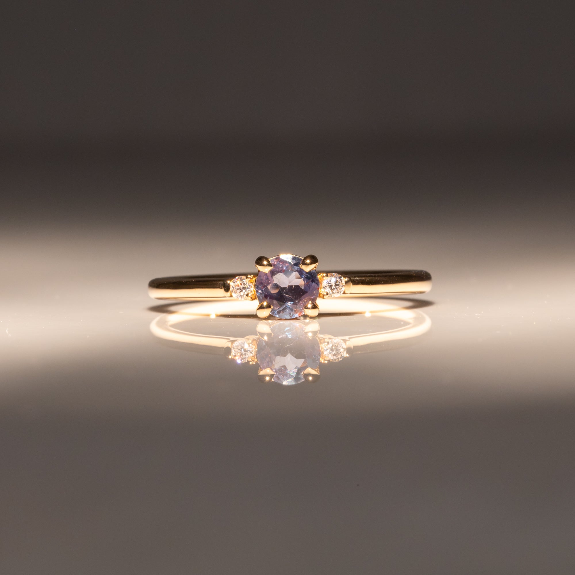 14K yellow gold alexandrite ring