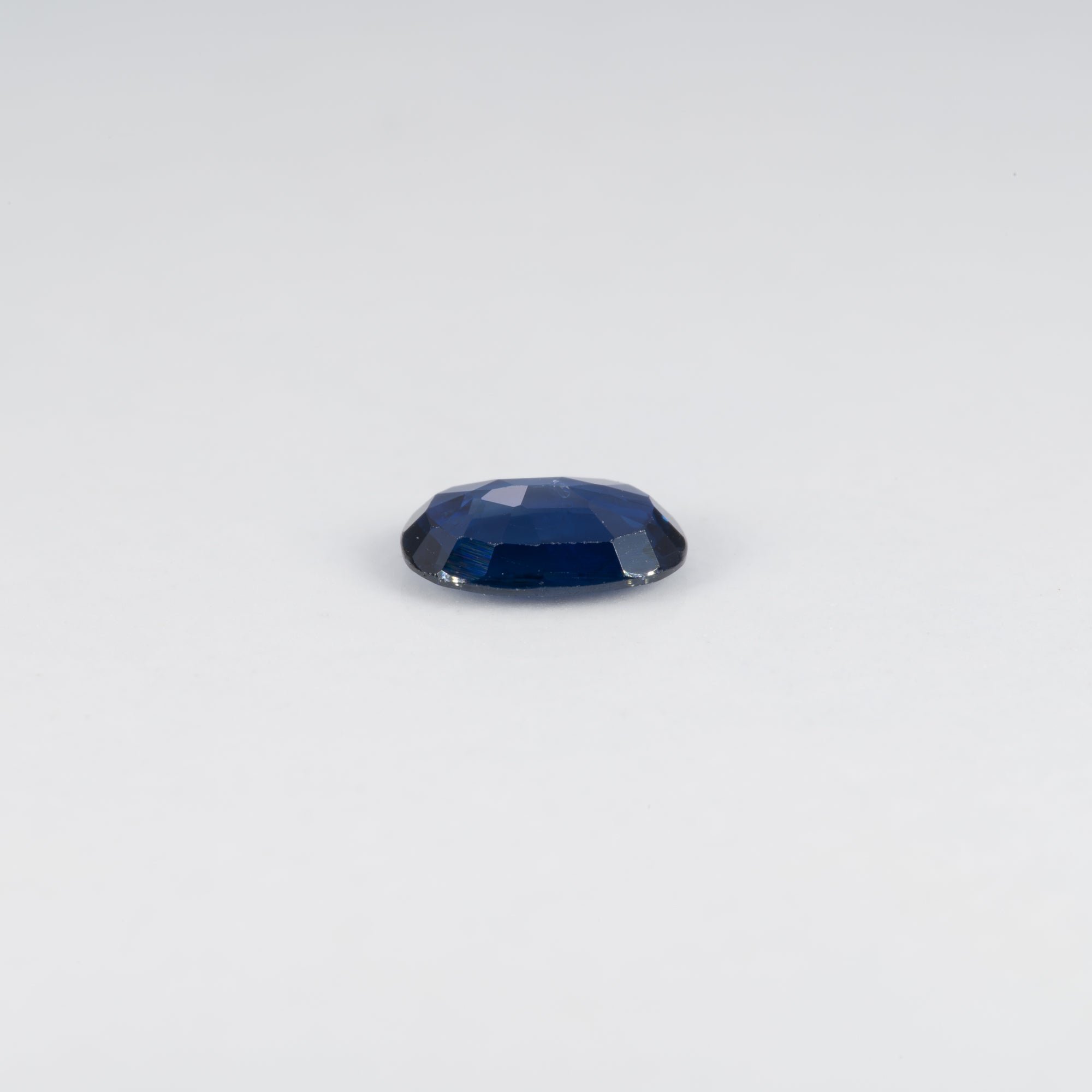 0.71 carat natural blue sapphire oval 6x5mm loose gemstone – view 4