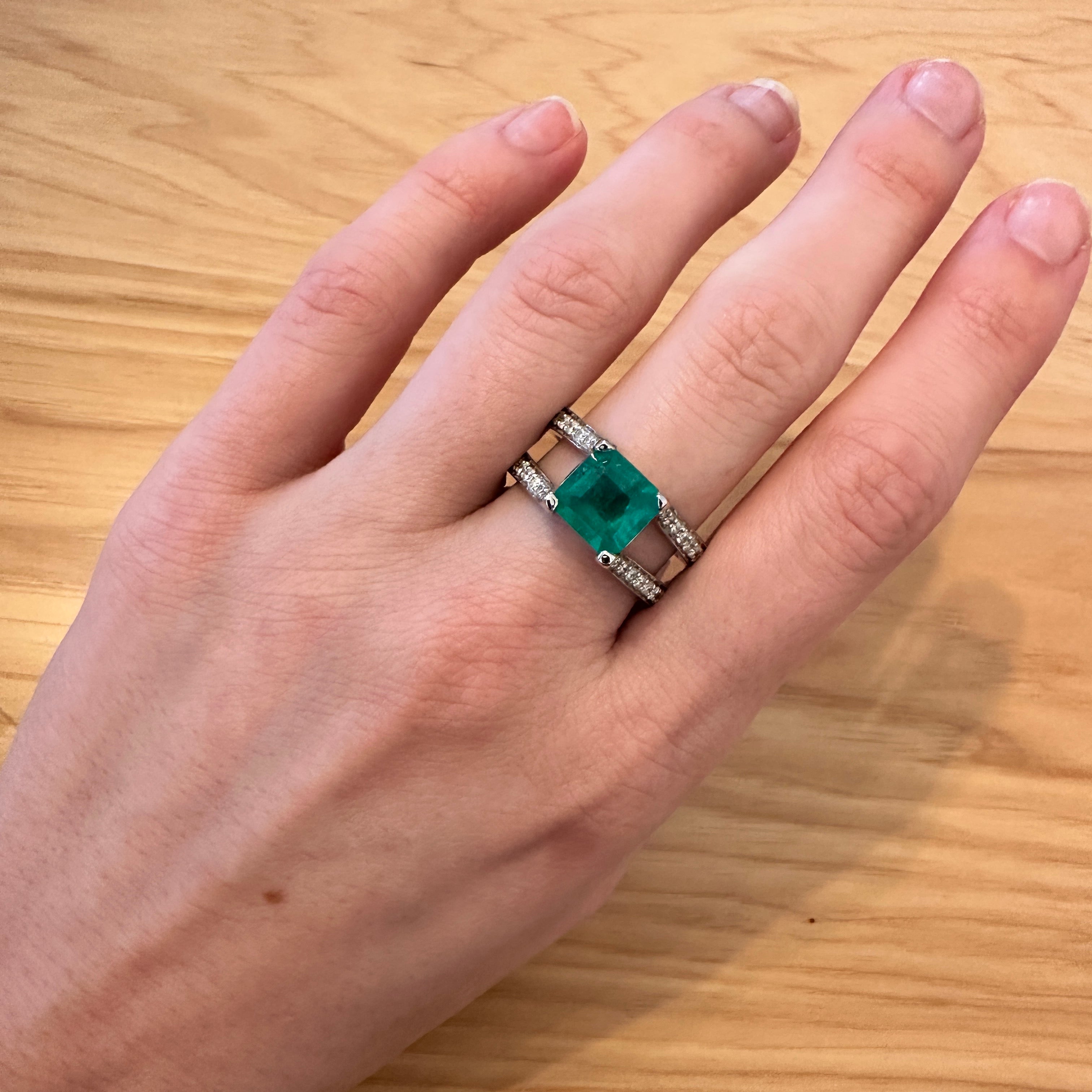 Alena 14K White Gold 2.27cts Colombian Emerald Diamond Ring | Asscher 9mm